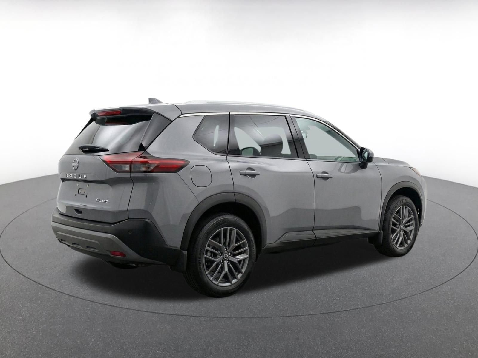 Thumbnail: 2026 Nissan Rogue - 8