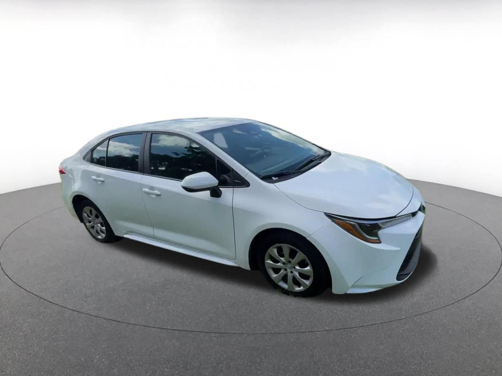 Thumbnail: 2025 Toyota Corolla - 2