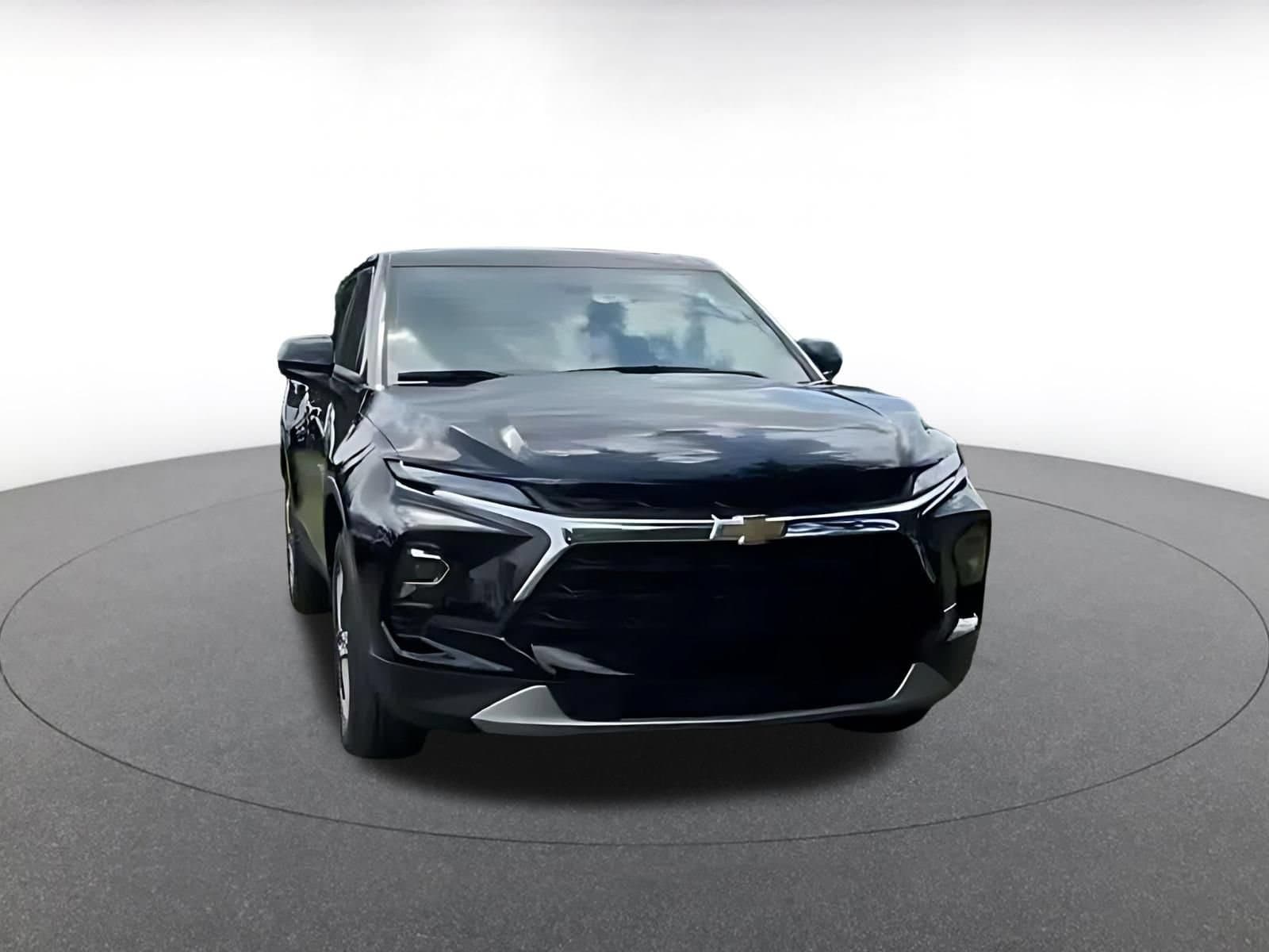 Thumbnail: 2026 Chevrolet Blazer - 2