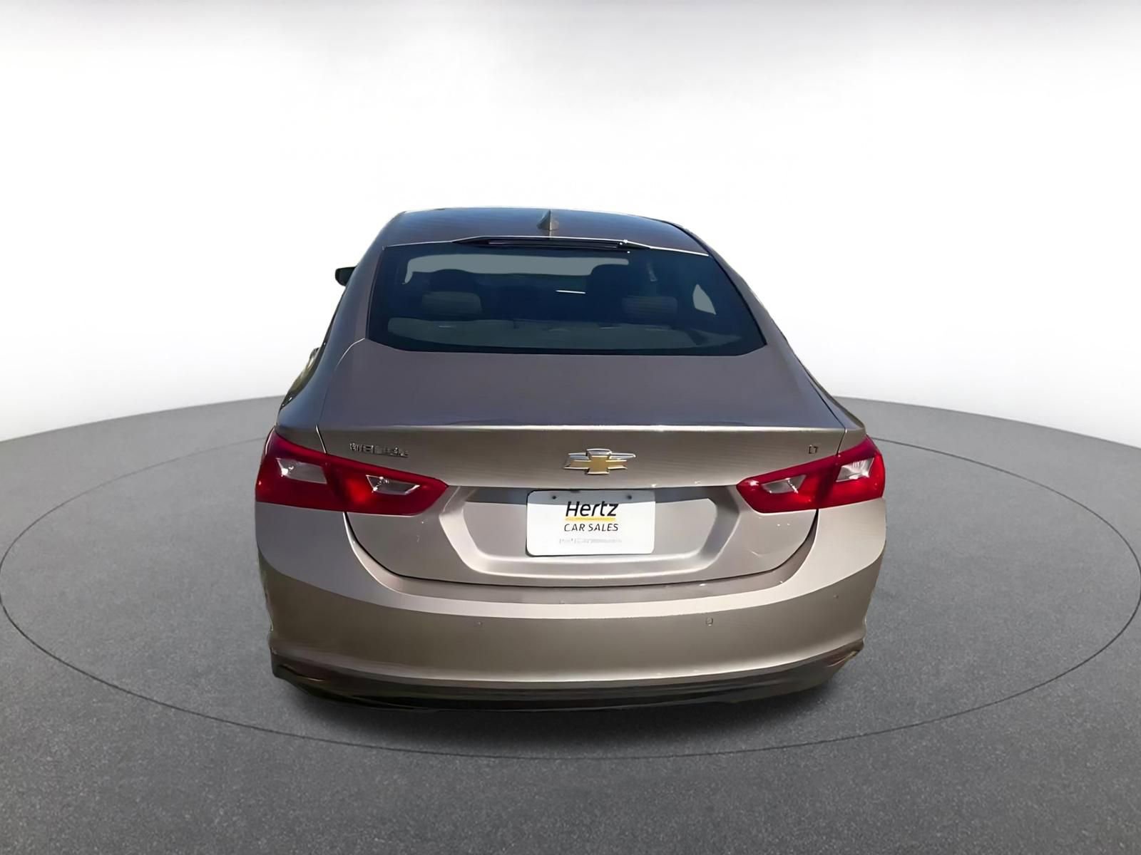 Thumbnail: 2024 Chevrolet Malibu - 12