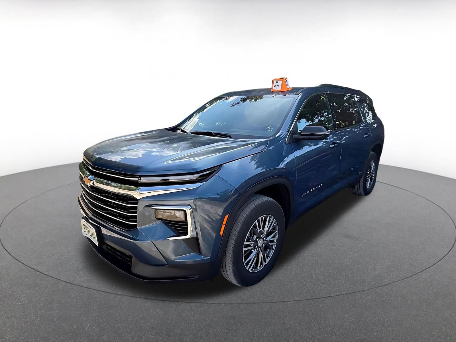 Thumbnail: 2025 Chevrolet Traverse - 3