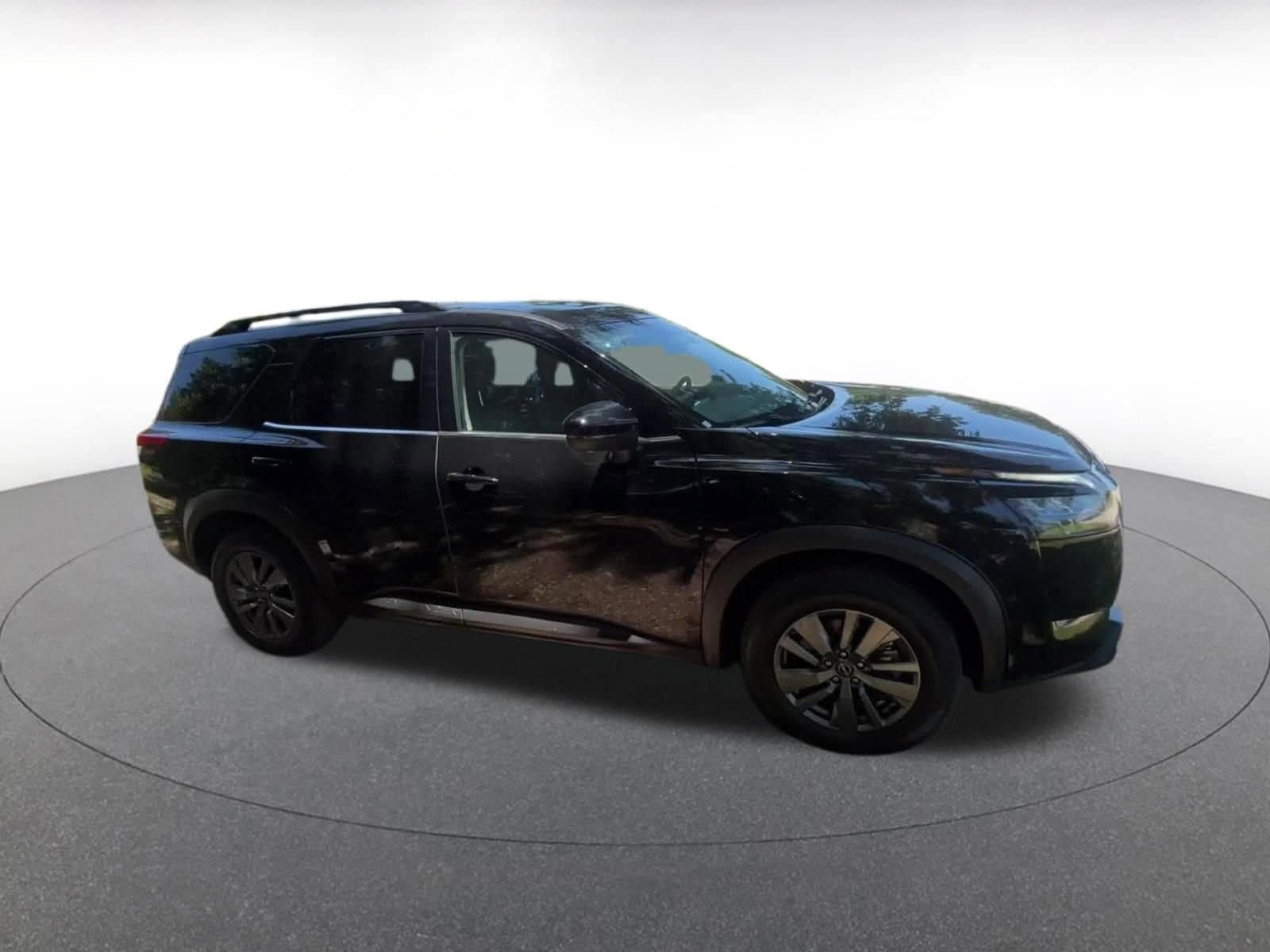 Thumbnail: 2025 Nissan Pathfinder - 2