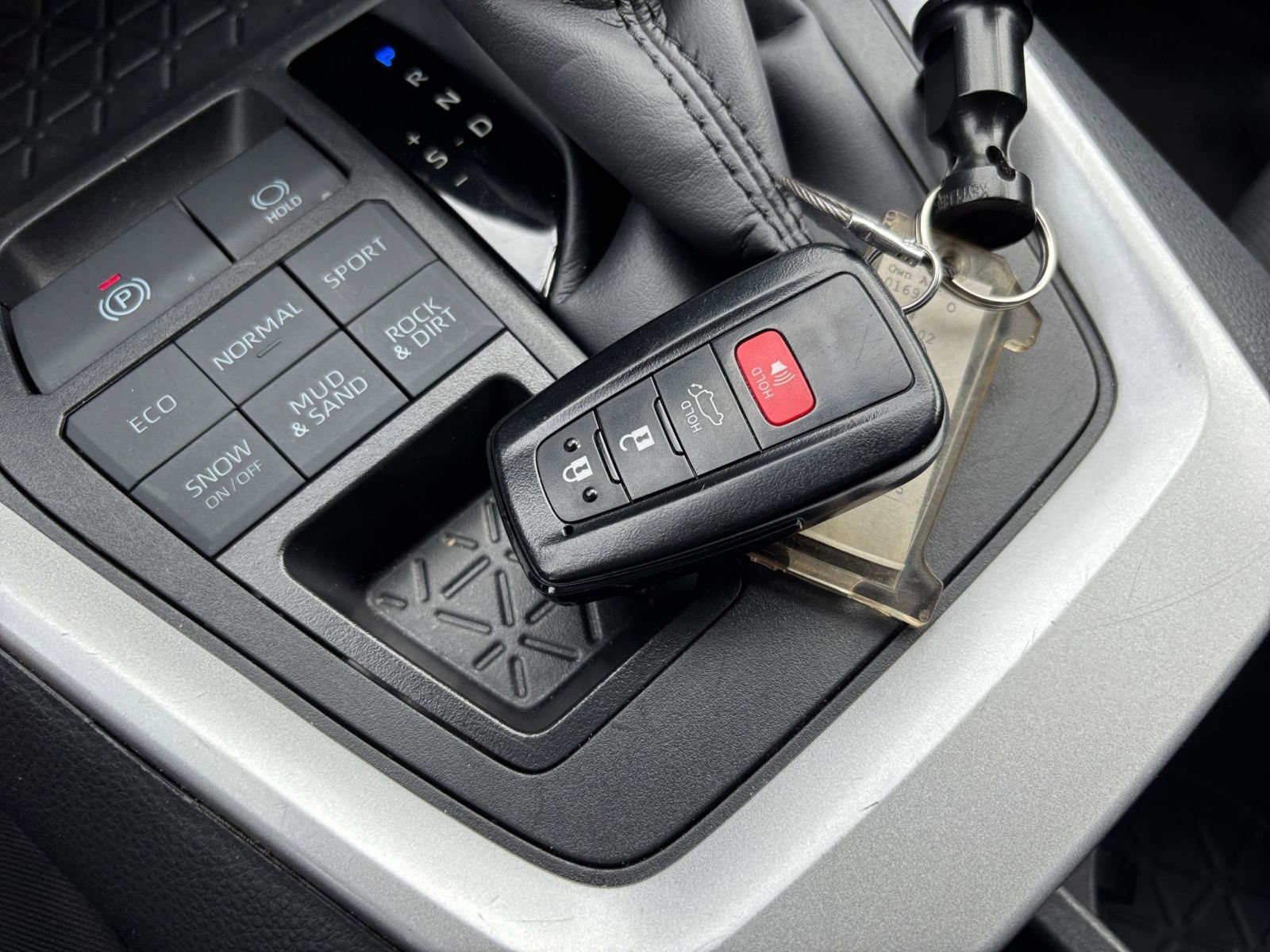 Thumbnail: 2025 Toyota RAV4 - 22