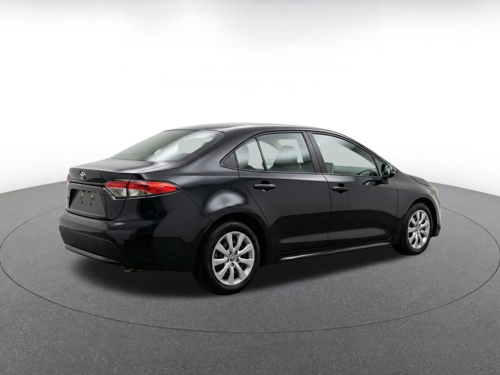 Thumbnail: 2025 Toyota Corolla - 11