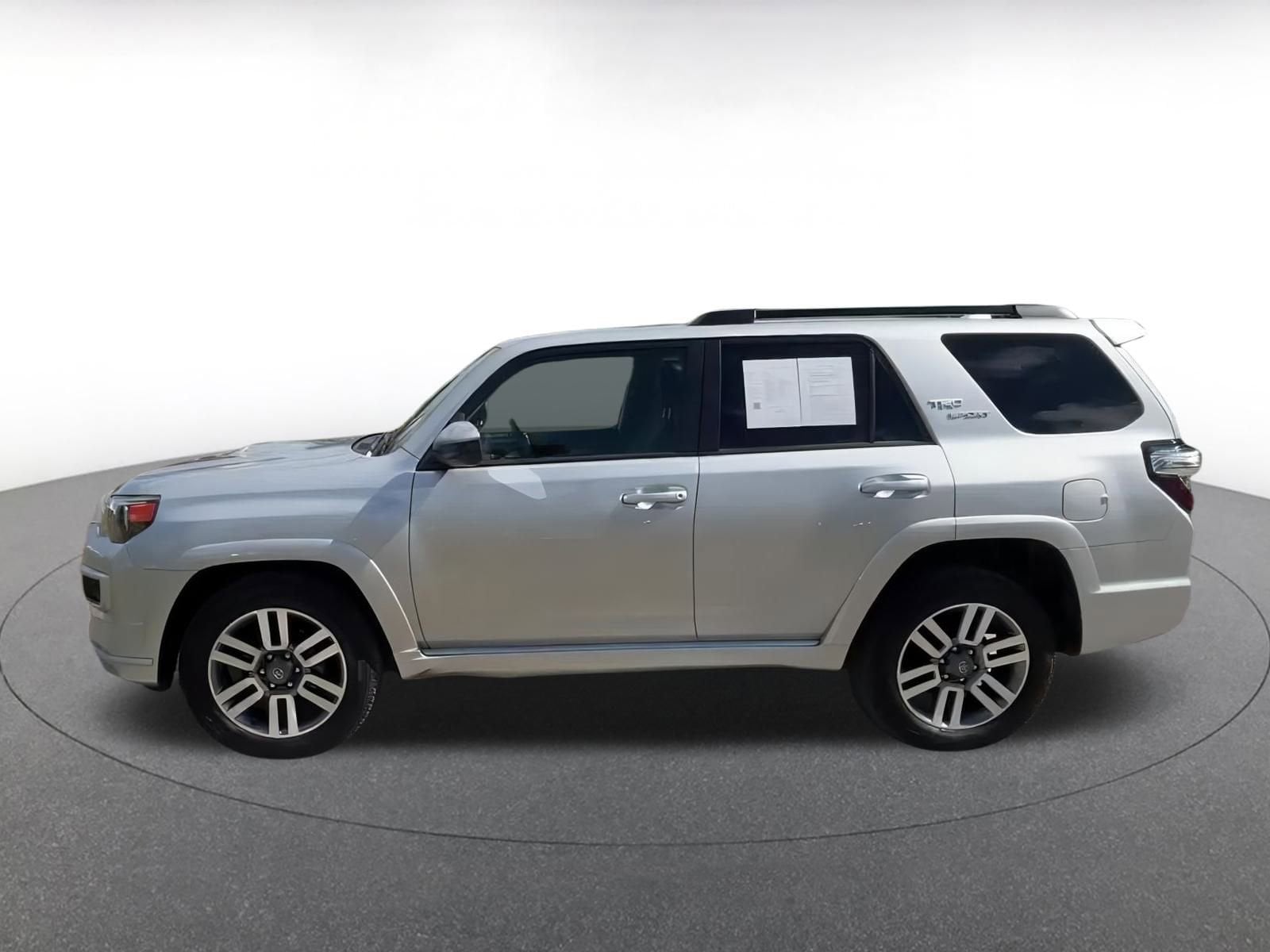 Thumbnail: 2024 Toyota 4Runner - 9