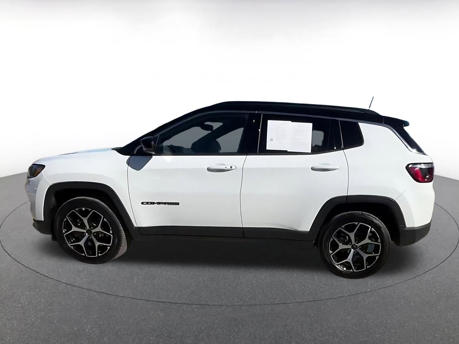 Thumbnail: 2025 Jeep Compass - 9