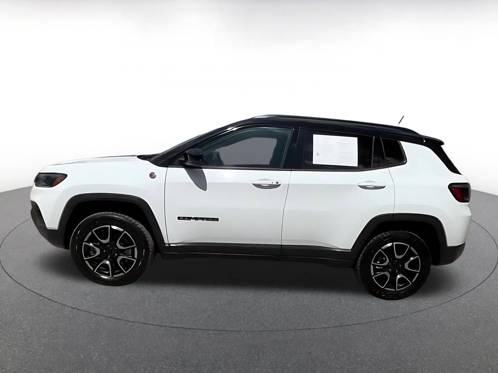 Thumbnail: 2025 Jeep Compass - 10