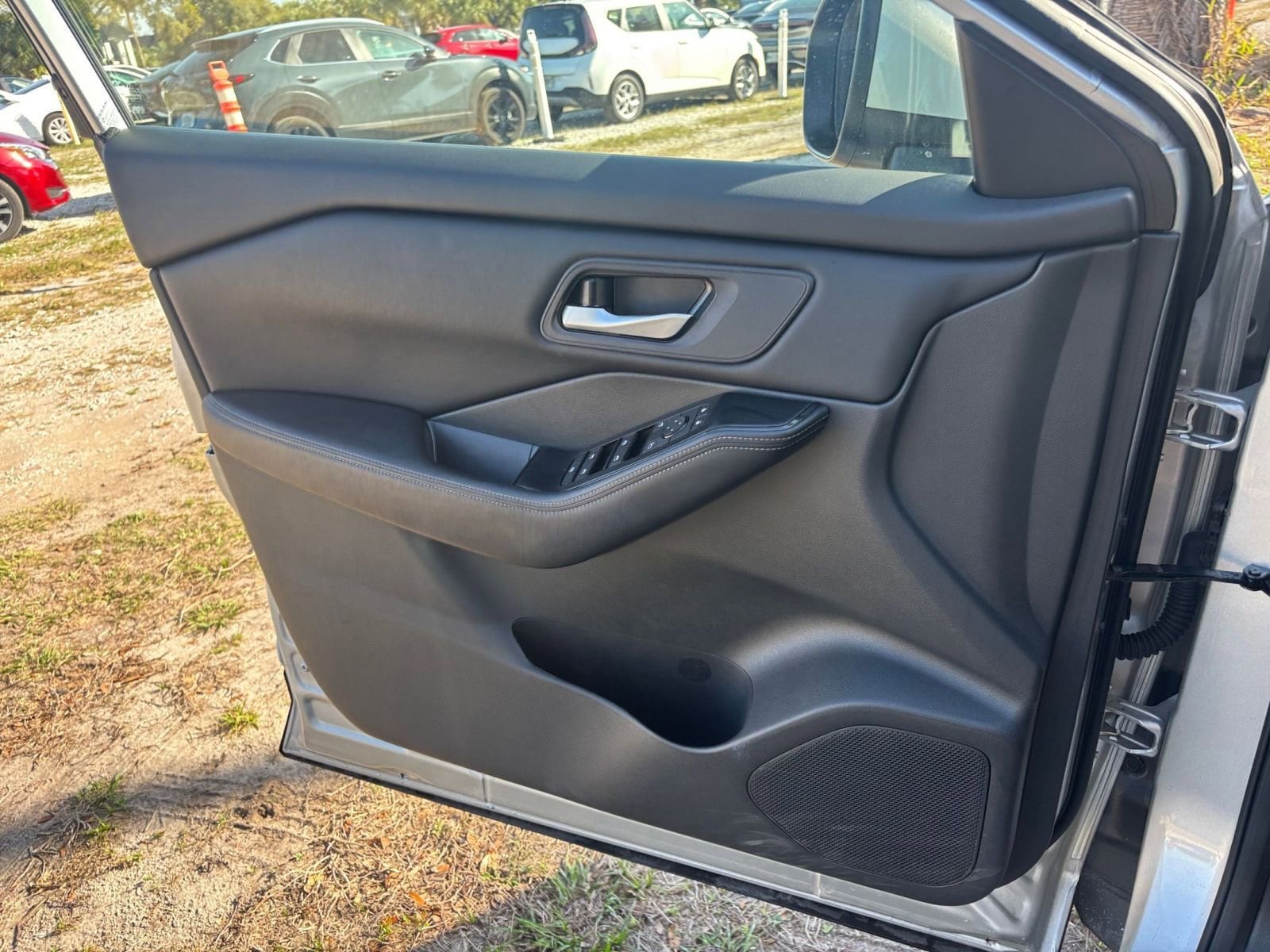 Thumbnail: 2025 Nissan Rogue - 18