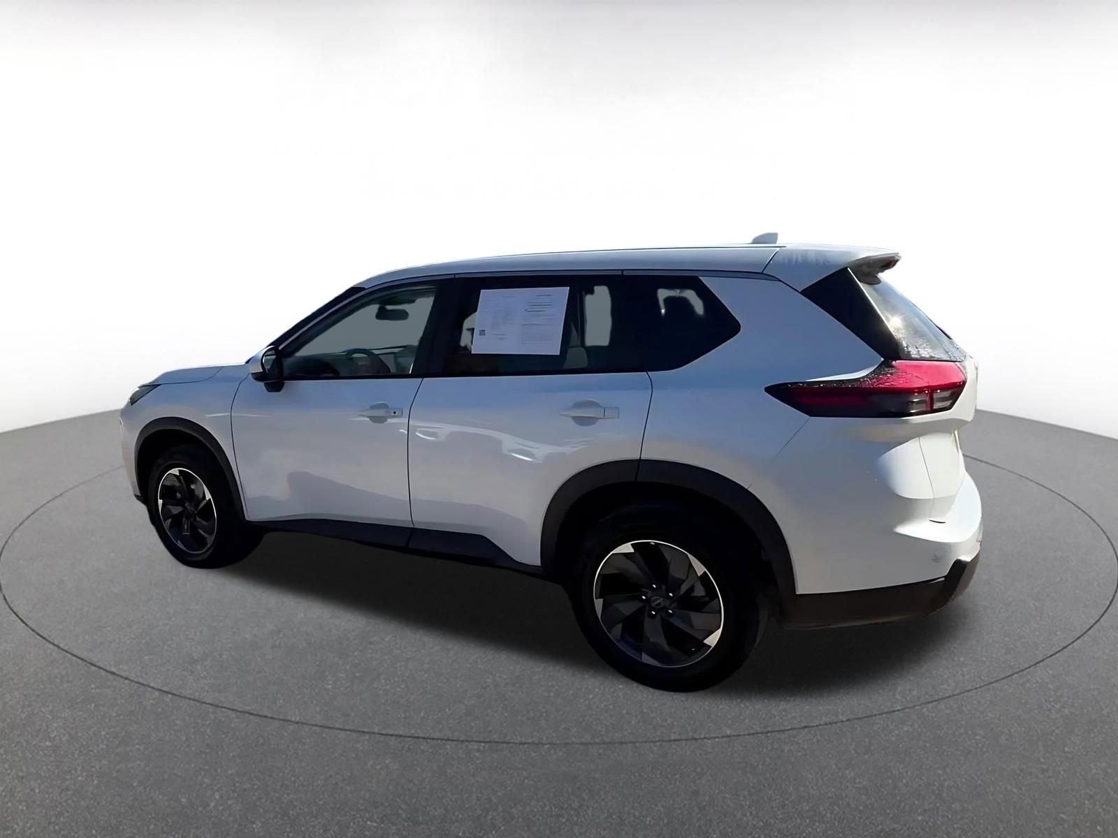 Thumbnail: 2025 Nissan Rogue - 10