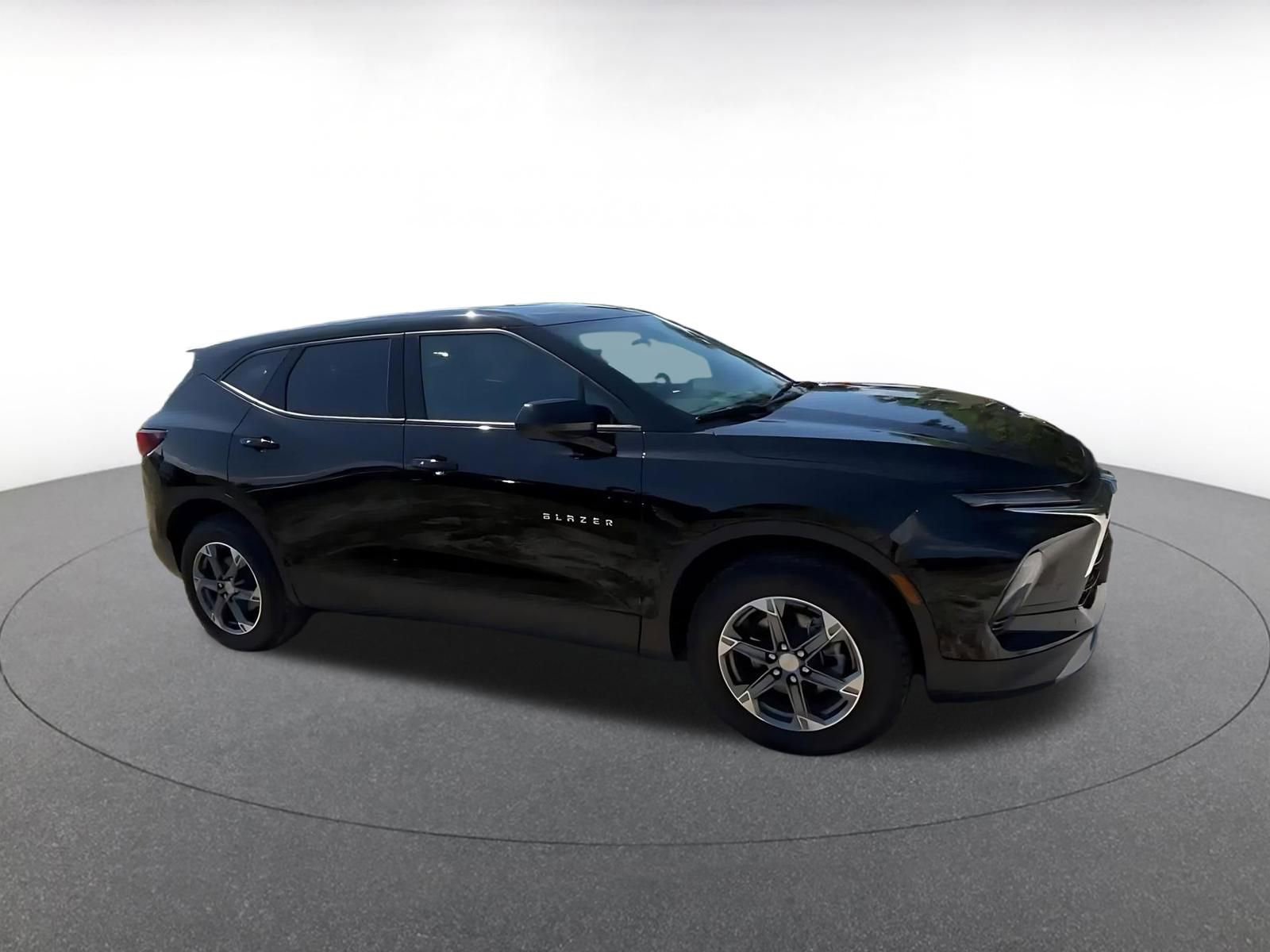 Thumbnail: 2025 Chevrolet Blazer - 2