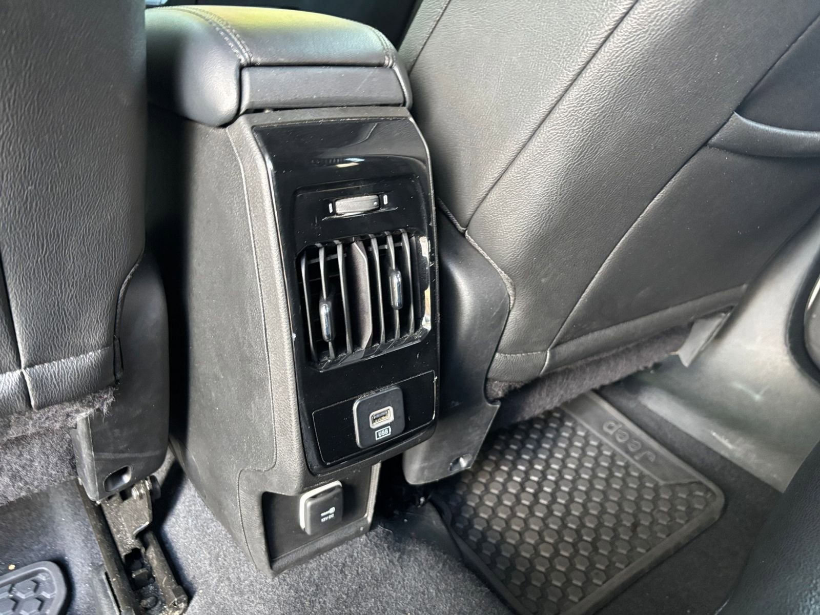 Thumbnail: 2025 Jeep Compass - 23