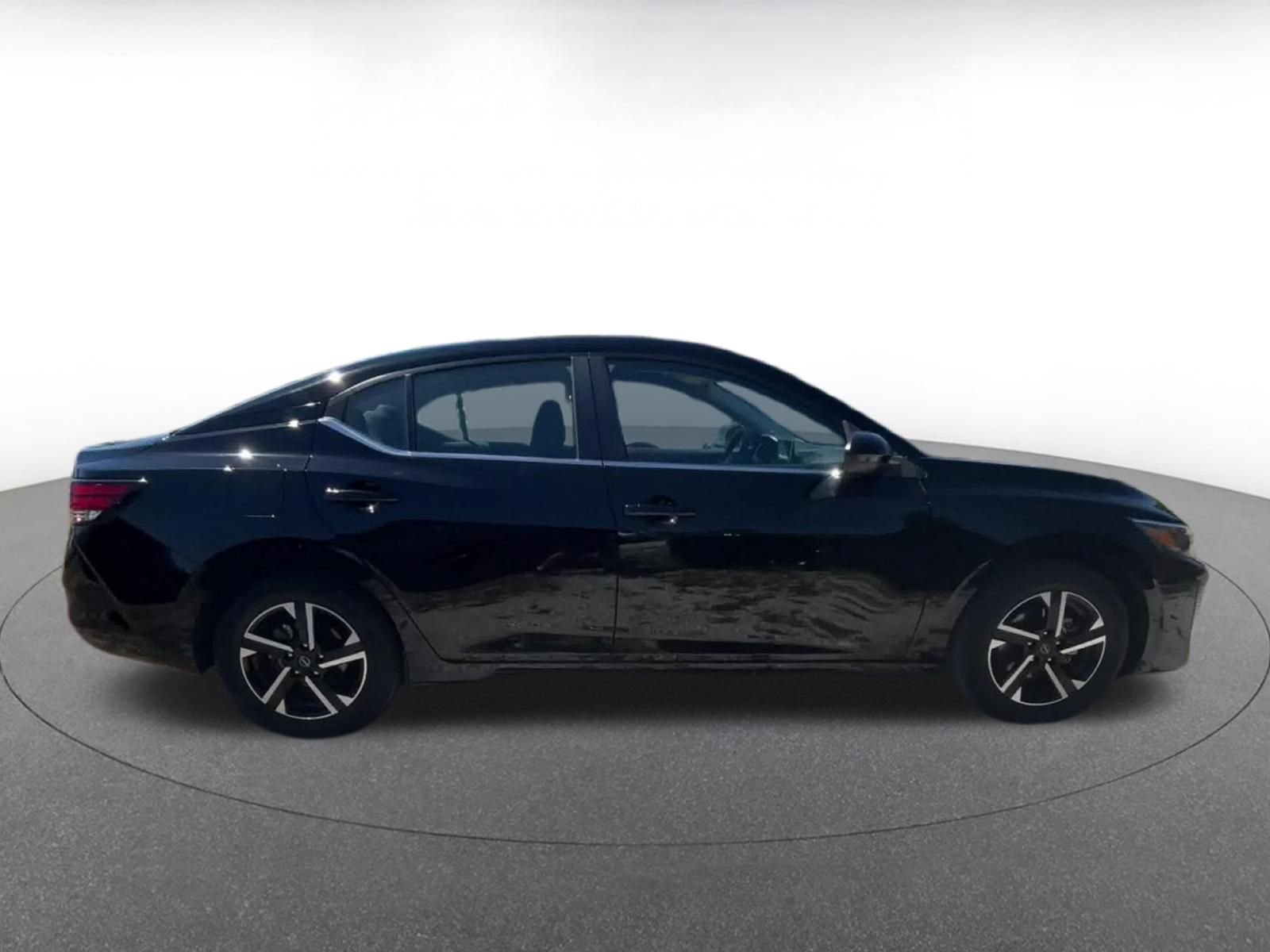 Thumbnail: 2025 Nissan Sentra - 16