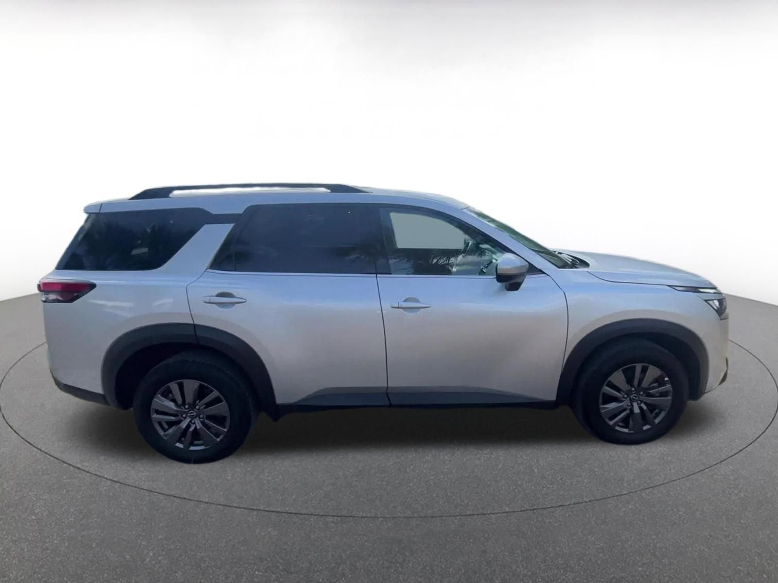 Thumbnail: 2025 Nissan Pathfinder - 16