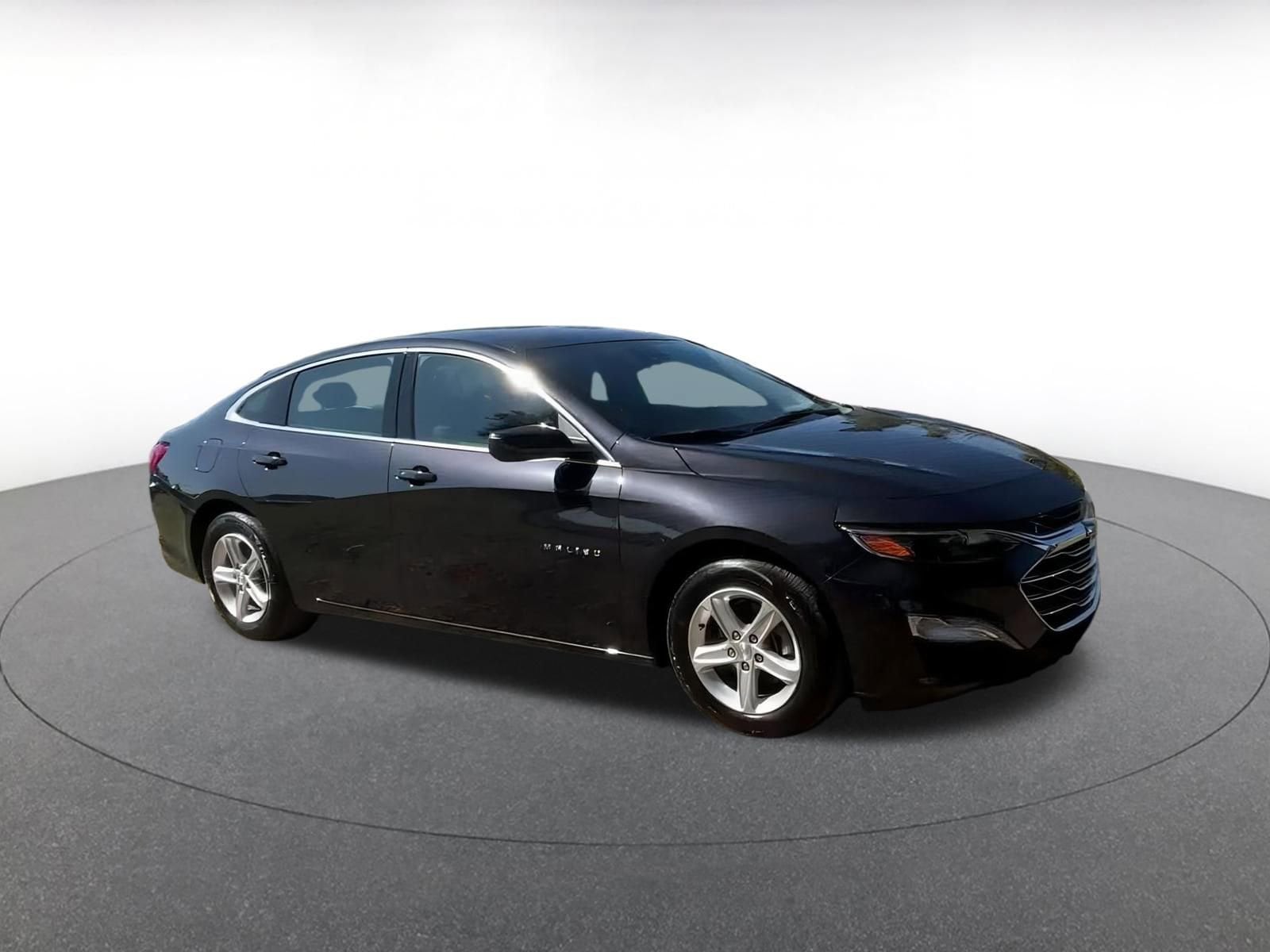 2023 Chevrolet Malibu LT 2