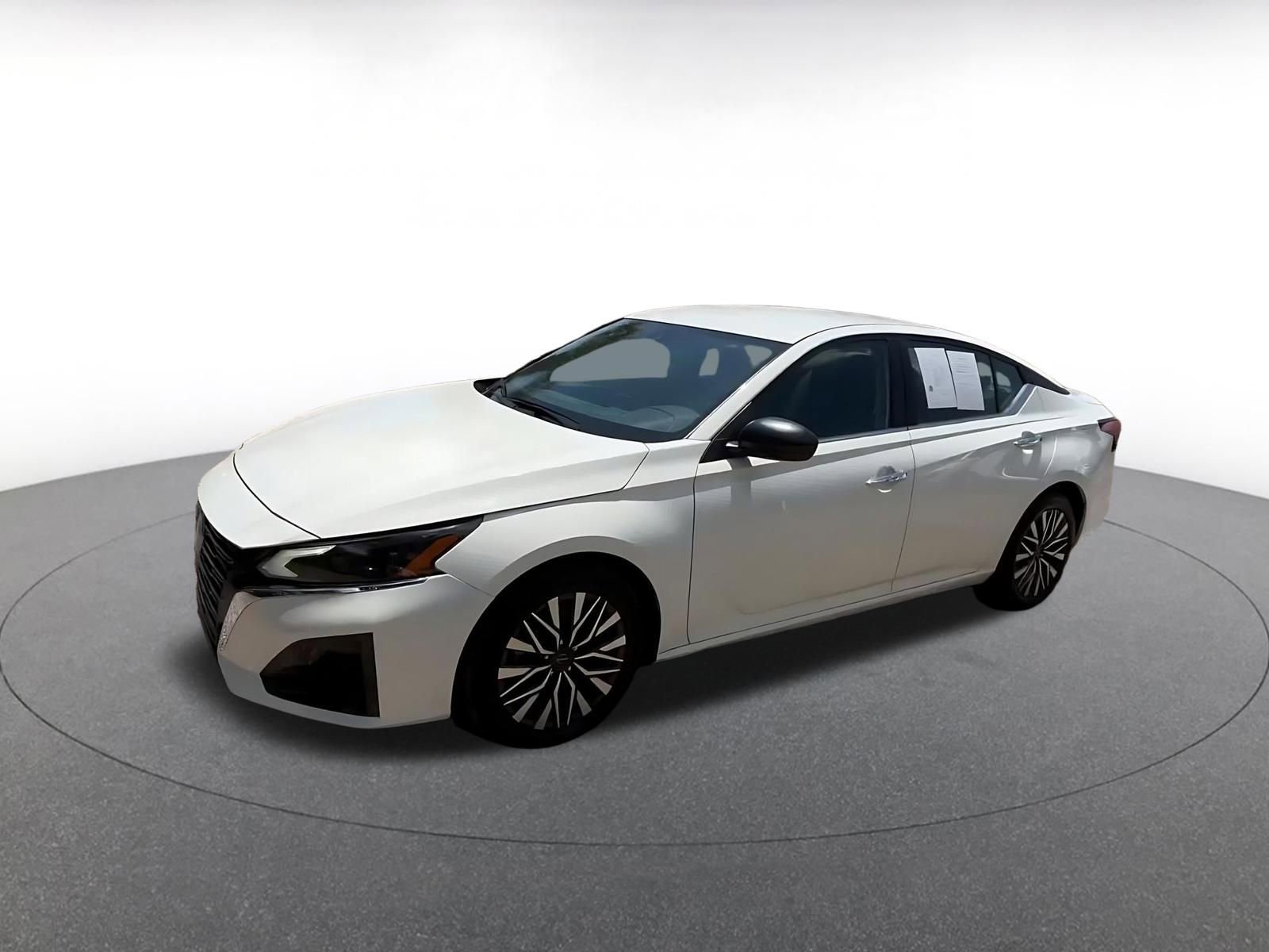 Thumbnail: 2025 Nissan Altima - 8