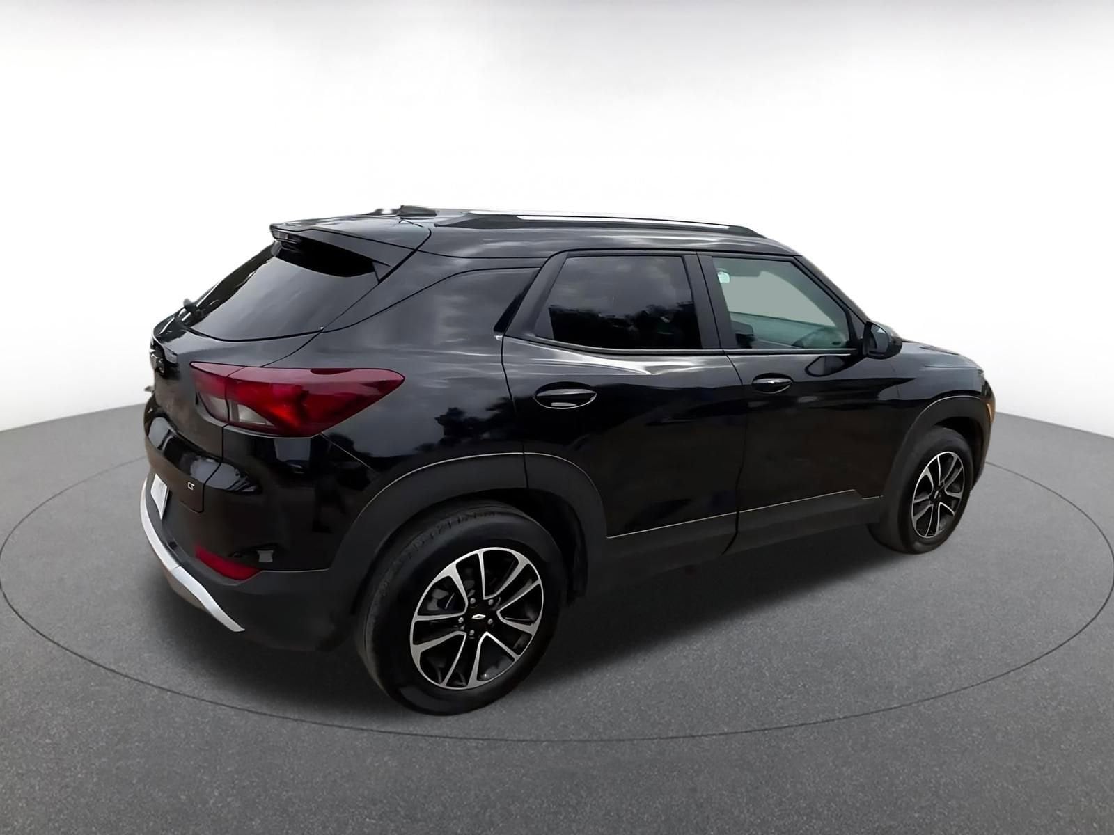 Thumbnail: 2025 Chevrolet TrailBlazer - 14