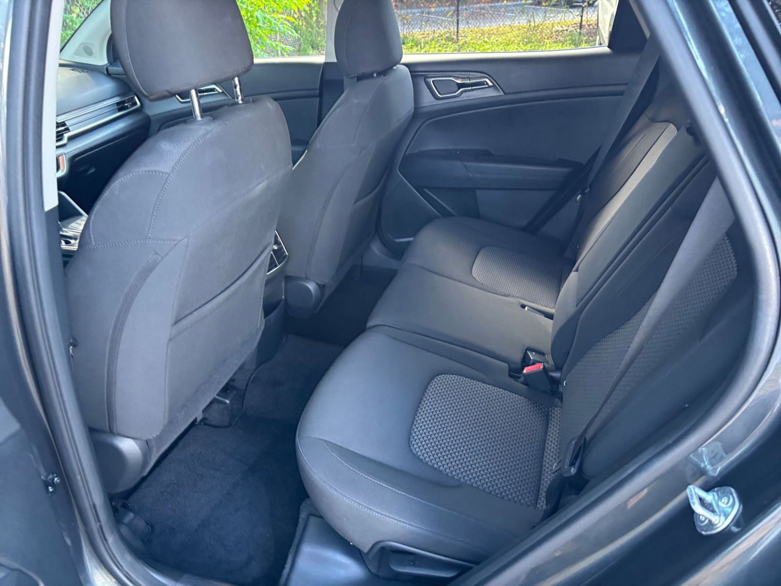 Thumbnail: 2025 Kia Sportage - 25