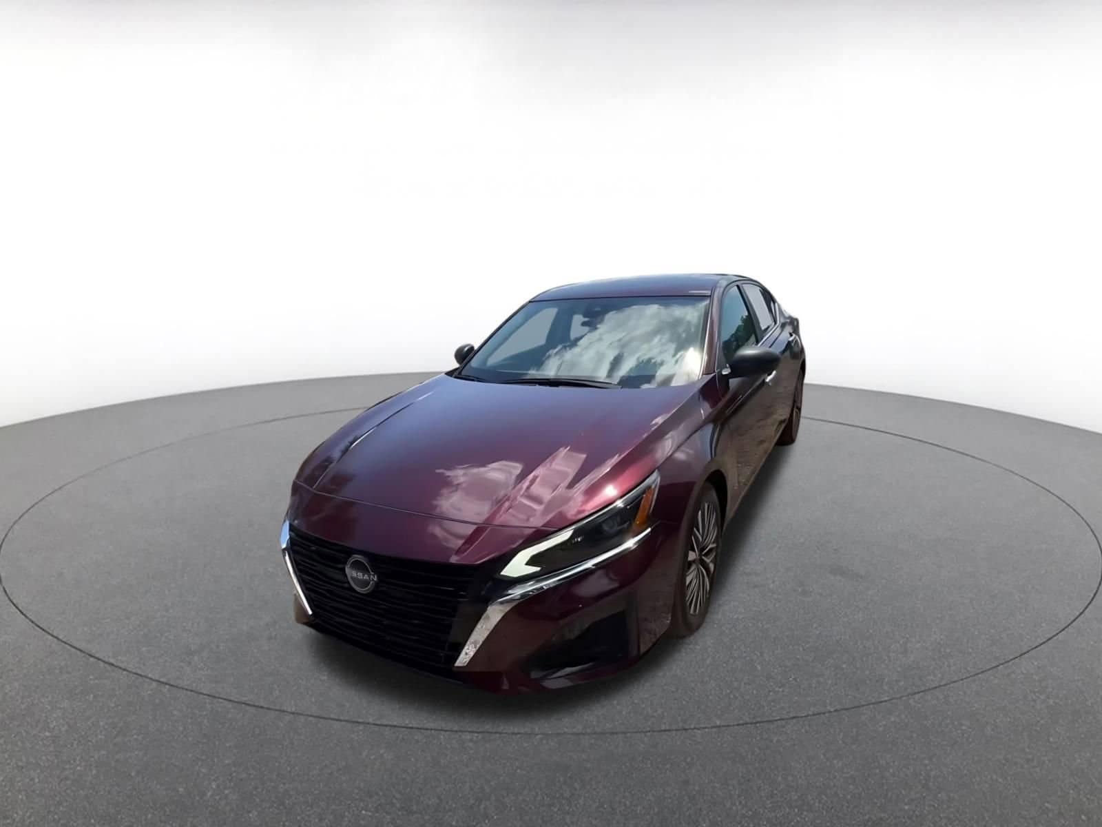 Thumbnail: 2025 Nissan Altima - 7