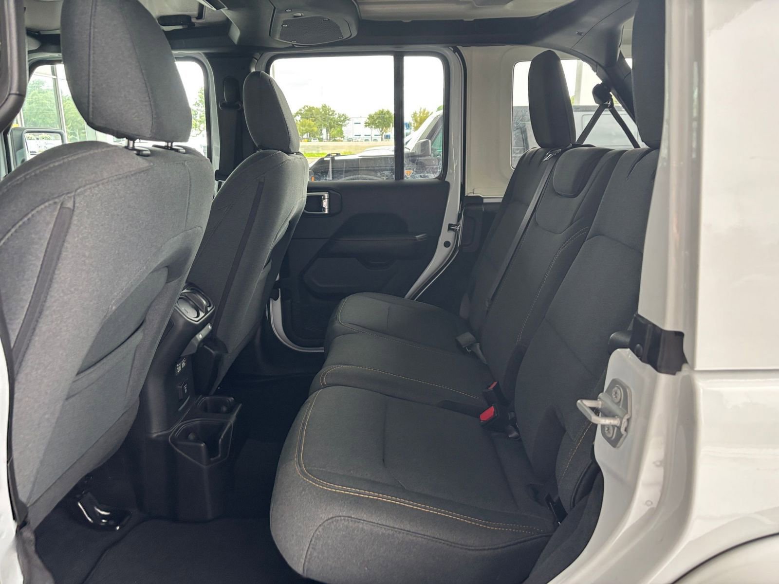 Thumbnail: 2025 Jeep Wrangler - 25