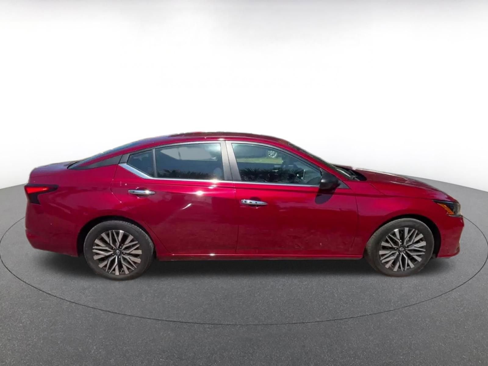 Thumbnail: 2025 Nissan Altima - 16