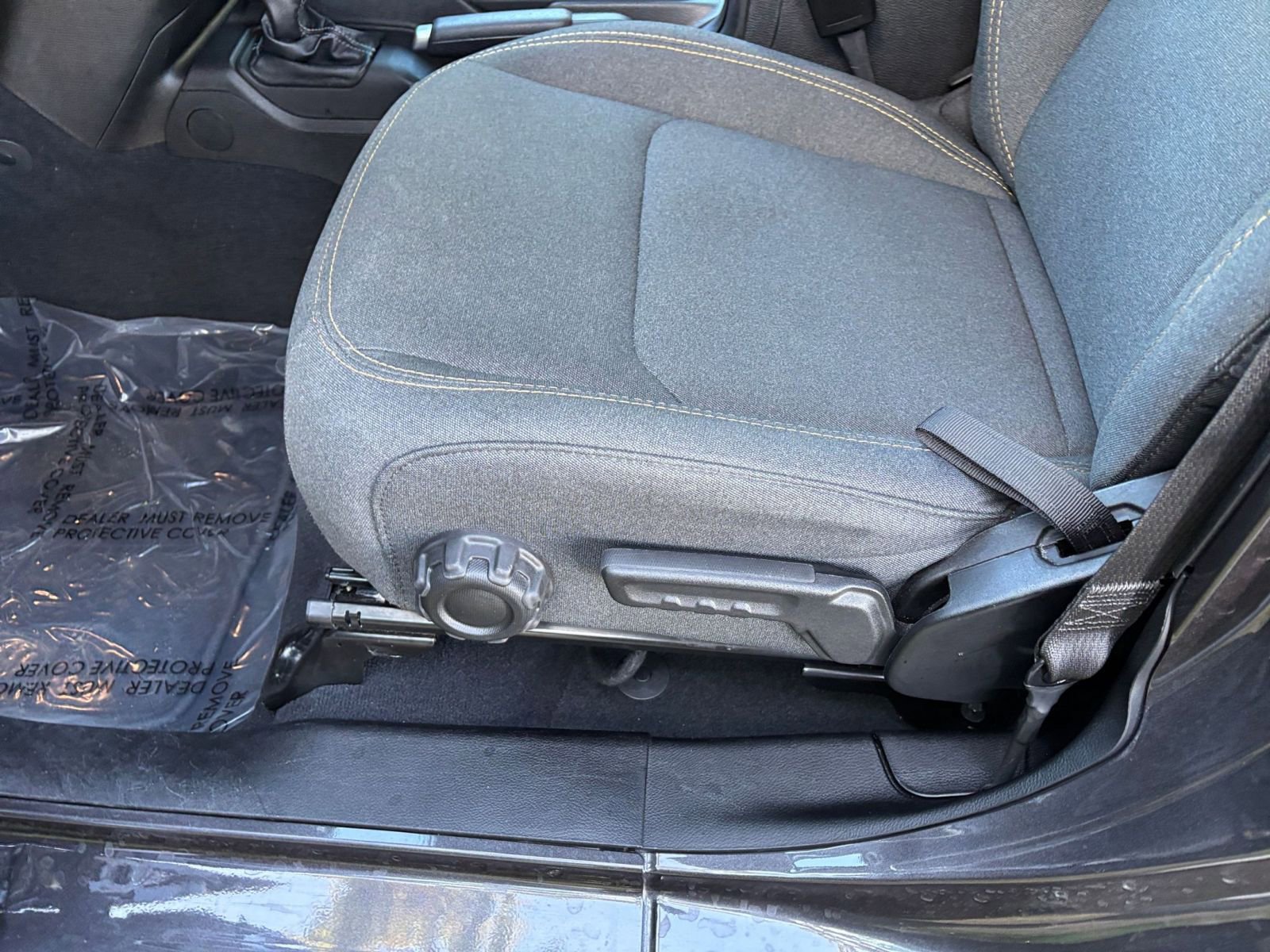 Thumbnail: 2025 Jeep Wrangler - 23