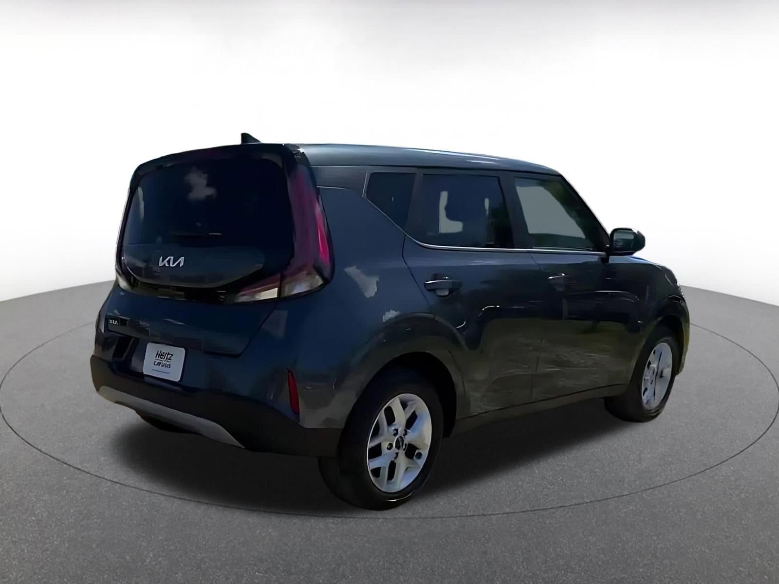 Thumbnail: 2025 Kia Soul - 16