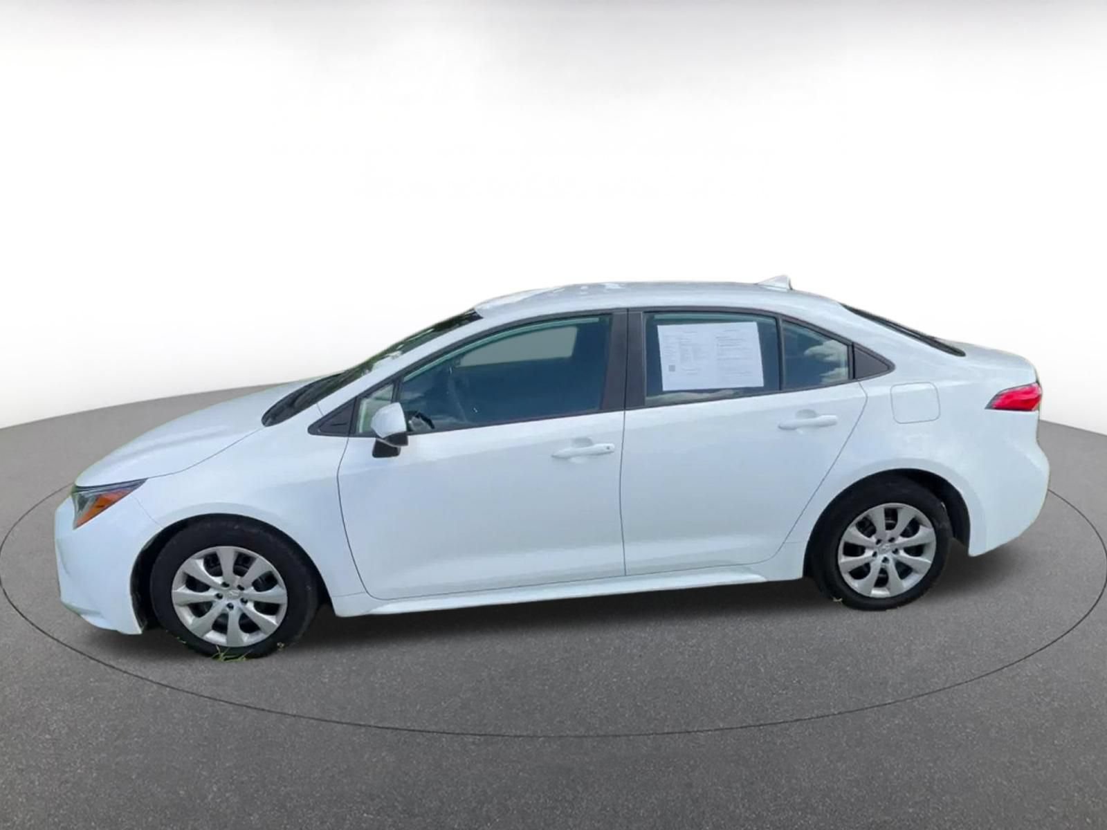 Thumbnail: 2025 Toyota Corolla - 9