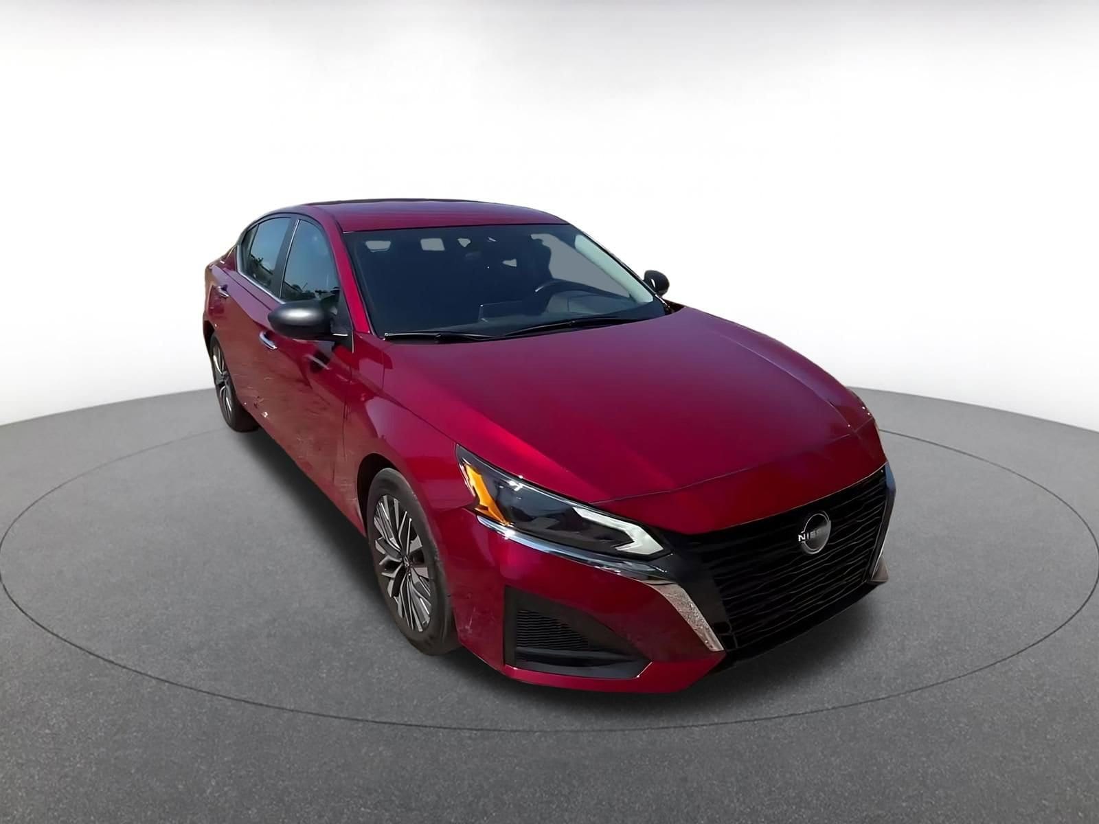 Thumbnail: 2025 Nissan Altima - 2