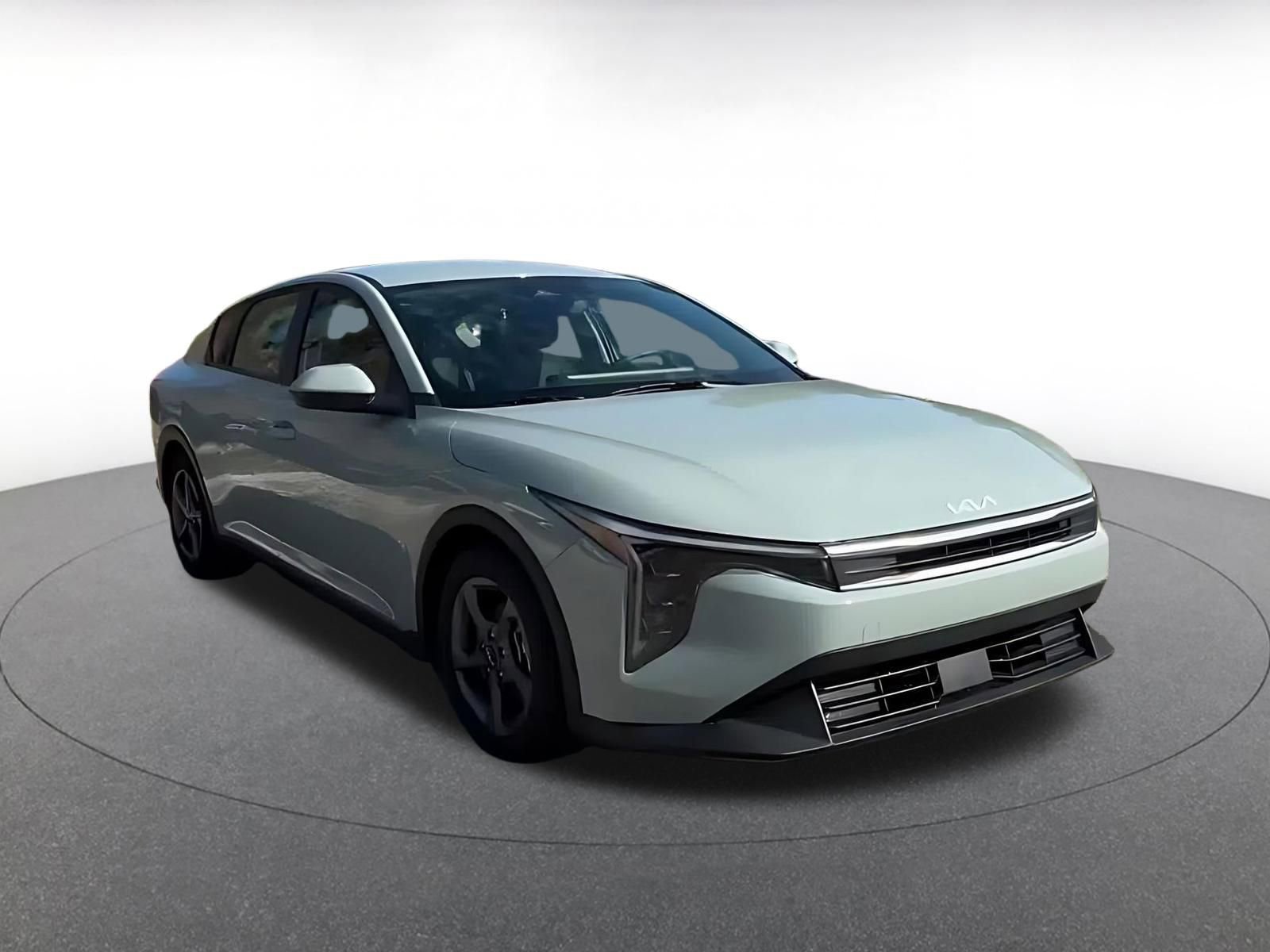 Thumbnail: 2025 Kia K4 - 2