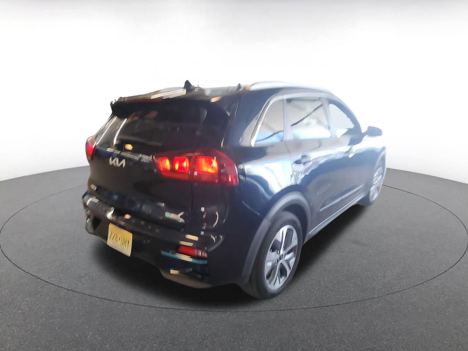 Thumbnail: 2022 Kia Niro - 7
