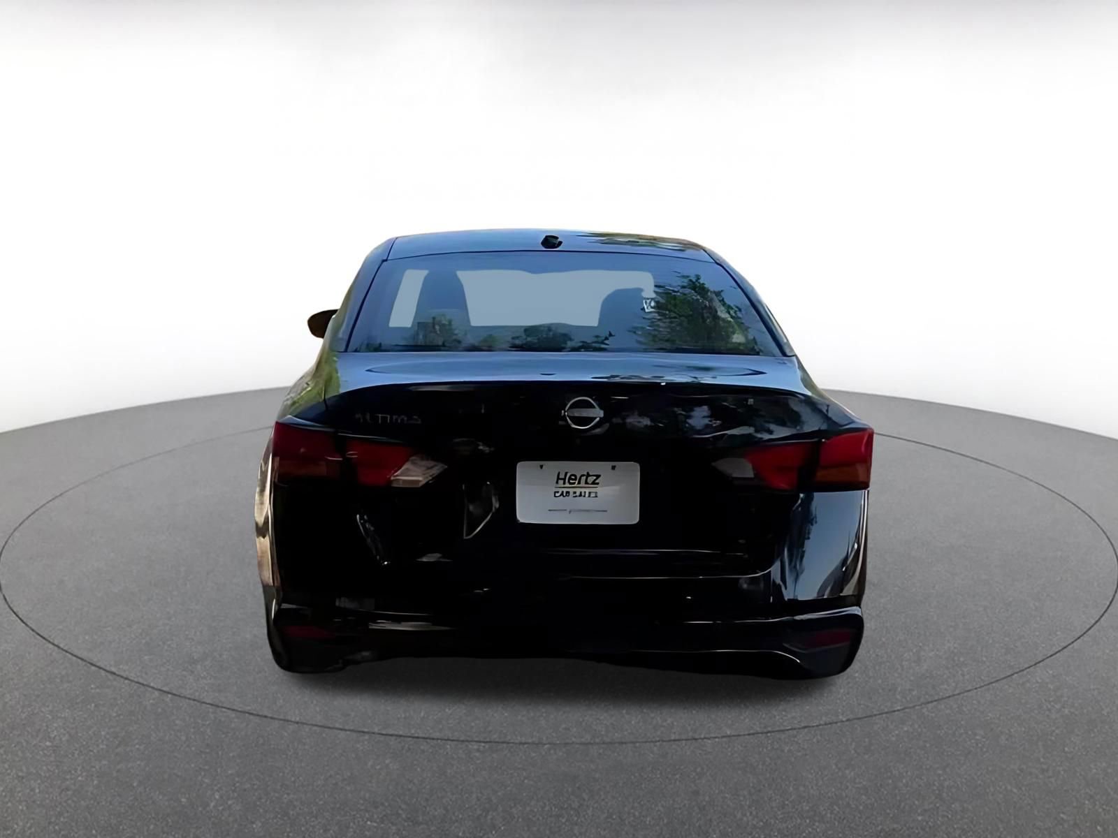 Thumbnail: 2025 Nissan Altima - 10