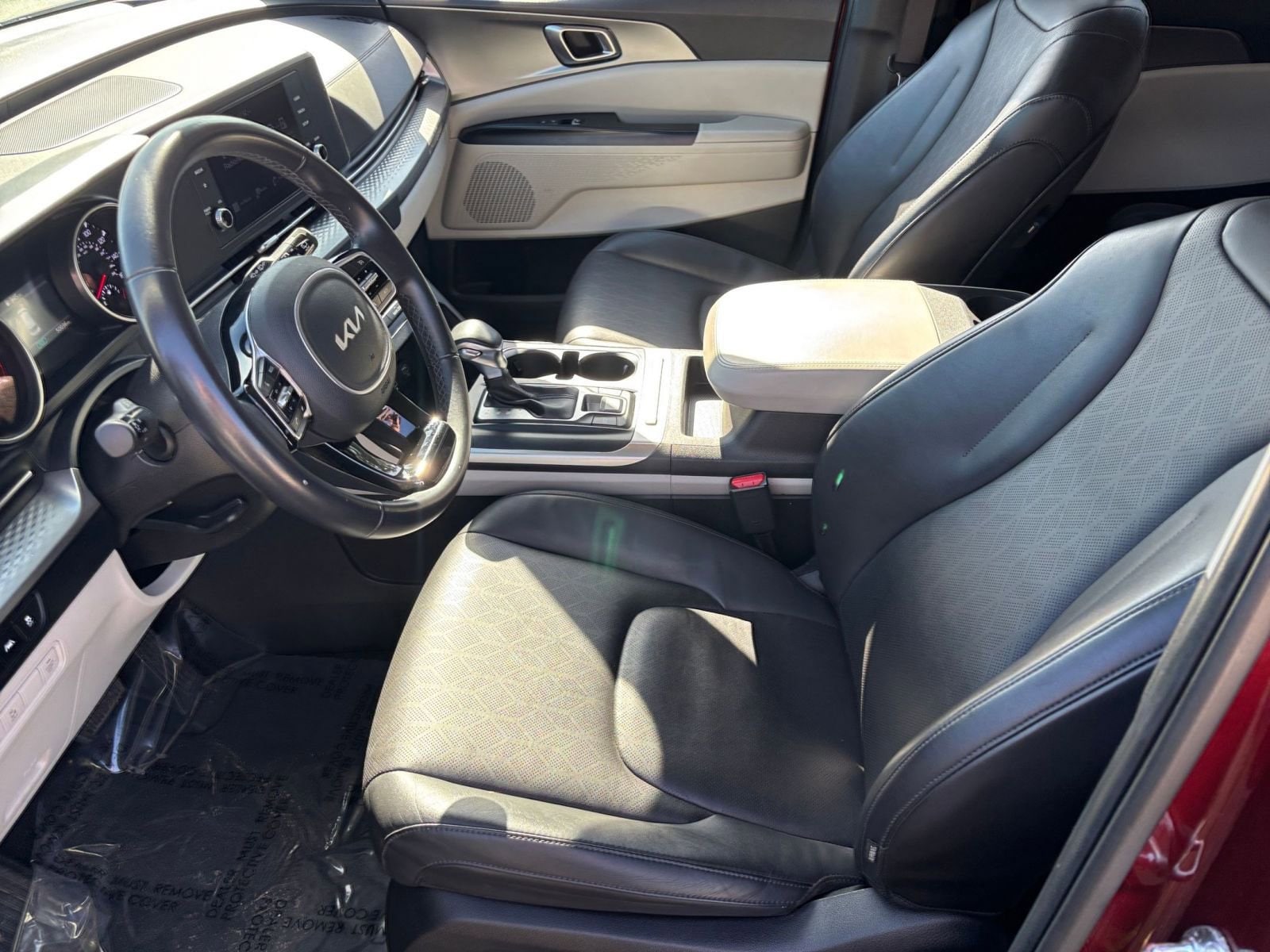 Thumbnail: 2024 Kia Carnival - 27