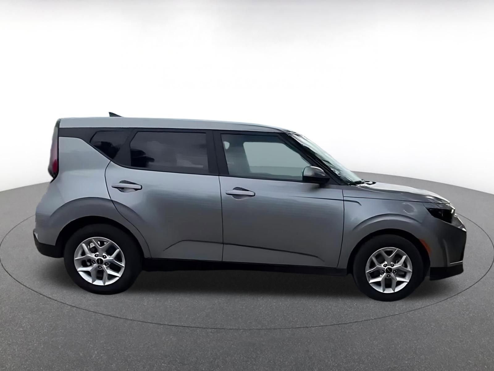 Thumbnail: 2025 Kia Soul - 16