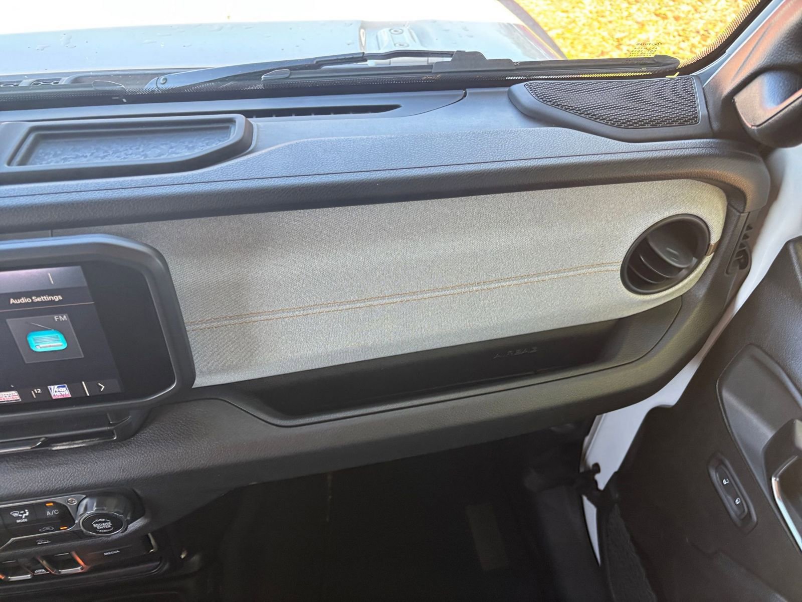 Thumbnail: 2025 Jeep Wrangler - 35