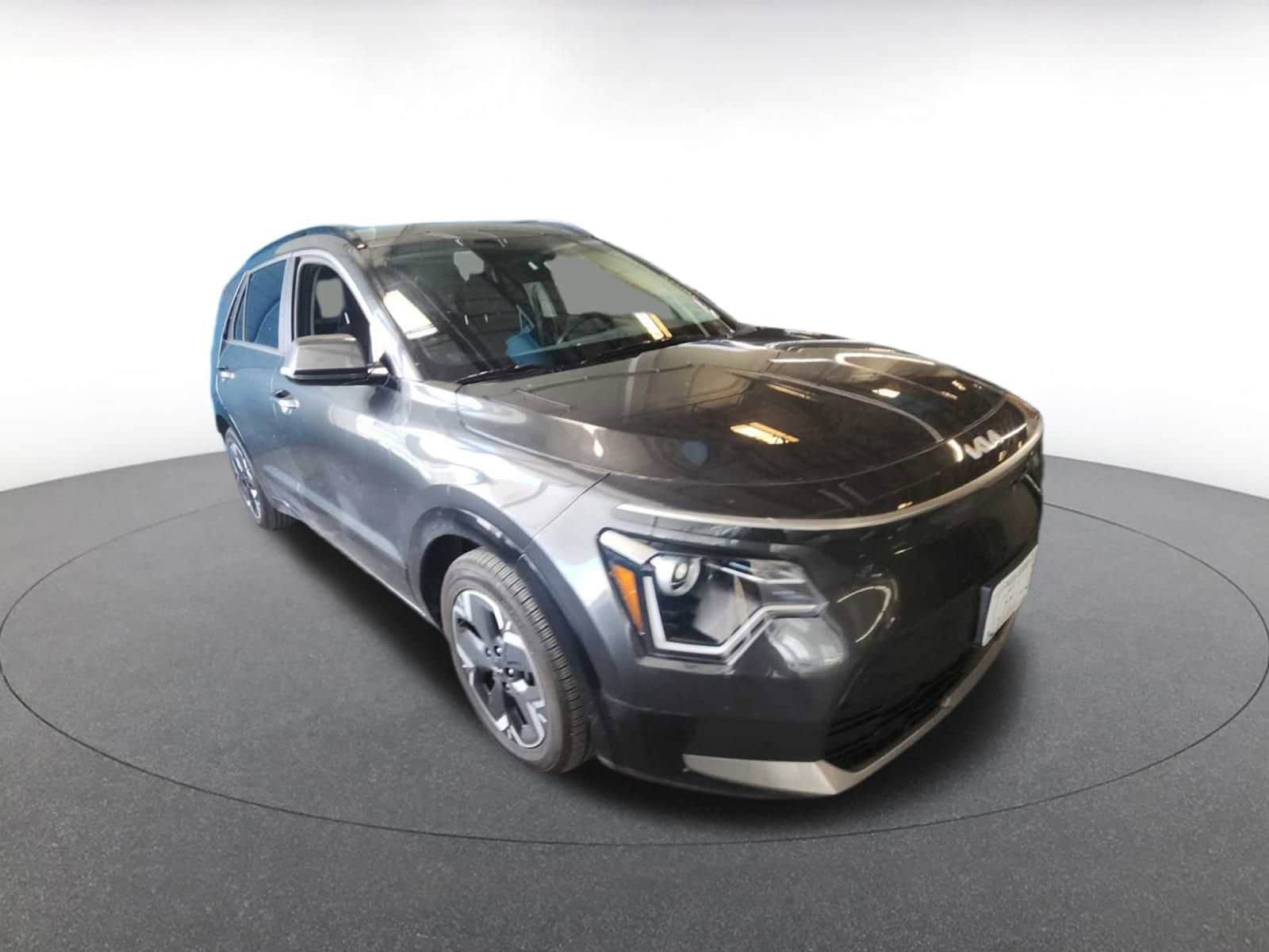 Thumbnail: 2023 Kia Niro - 1
