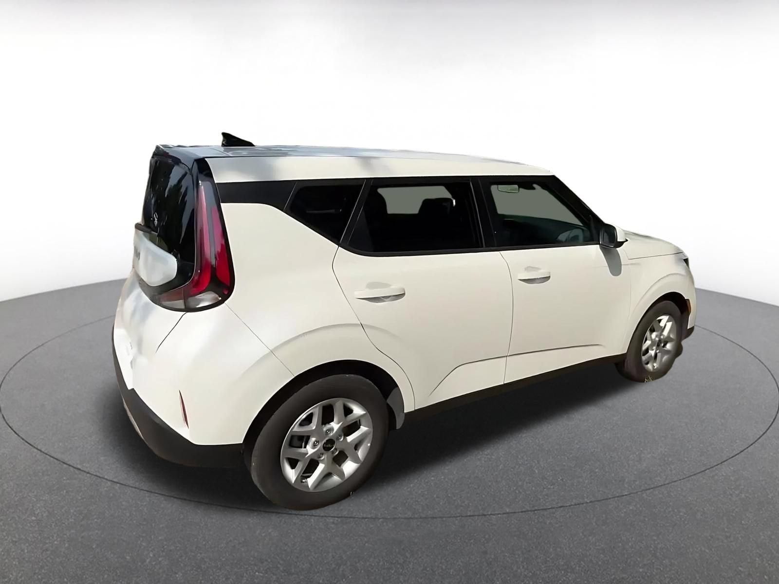 Thumbnail: 2025 Kia Soul - 14