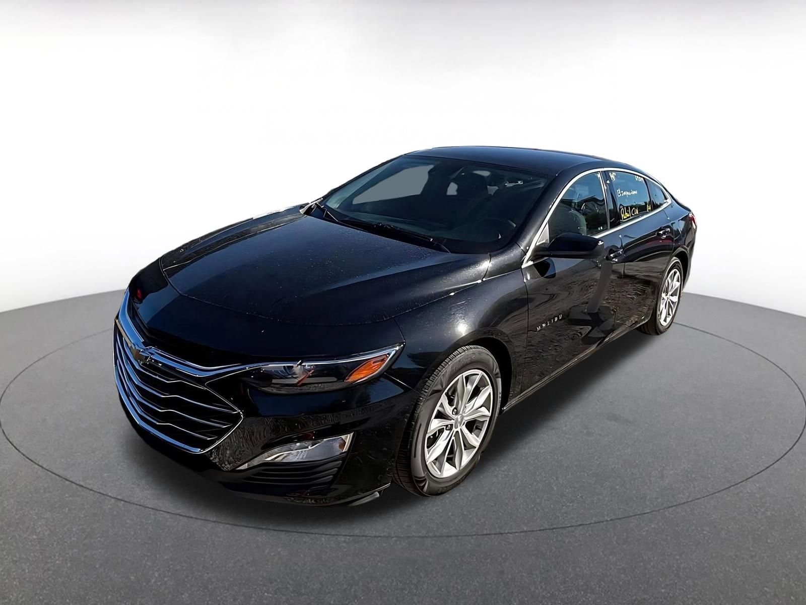 Thumbnail: 2023 Chevrolet Malibu - 4