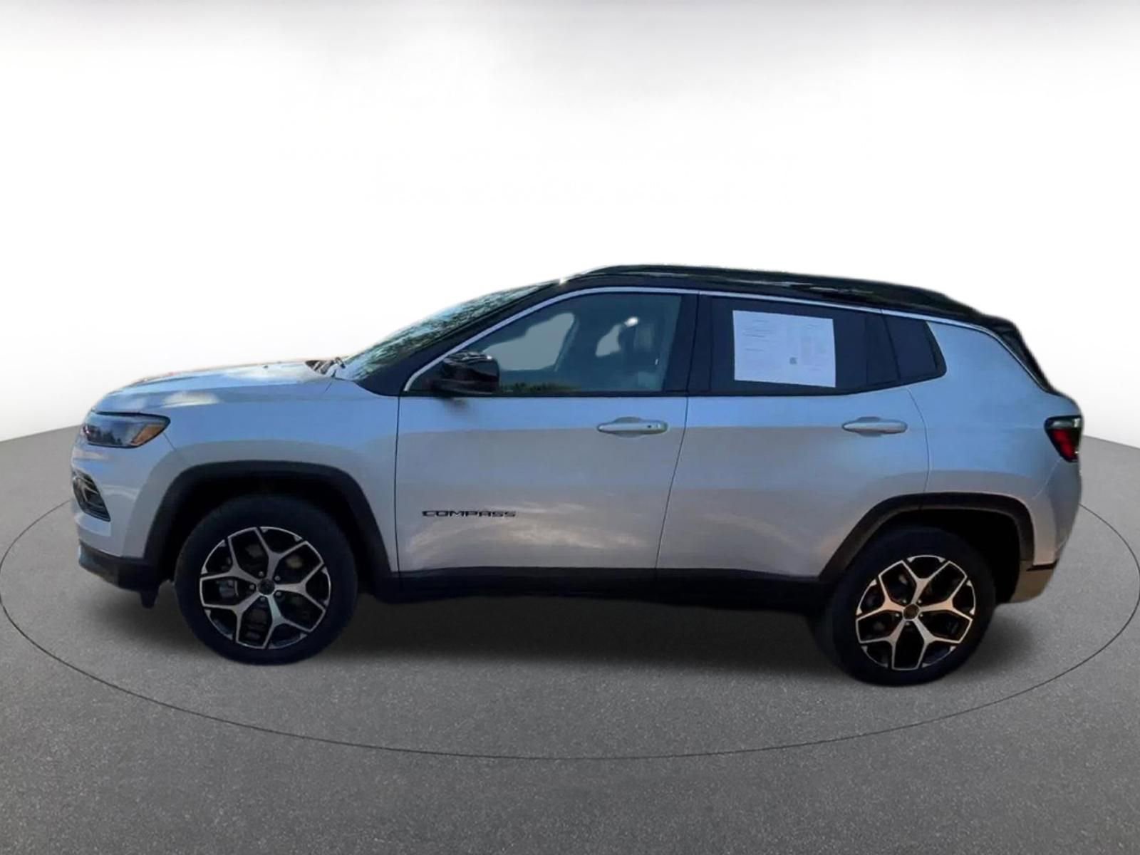 Thumbnail: 2025 Jeep Compass - 8