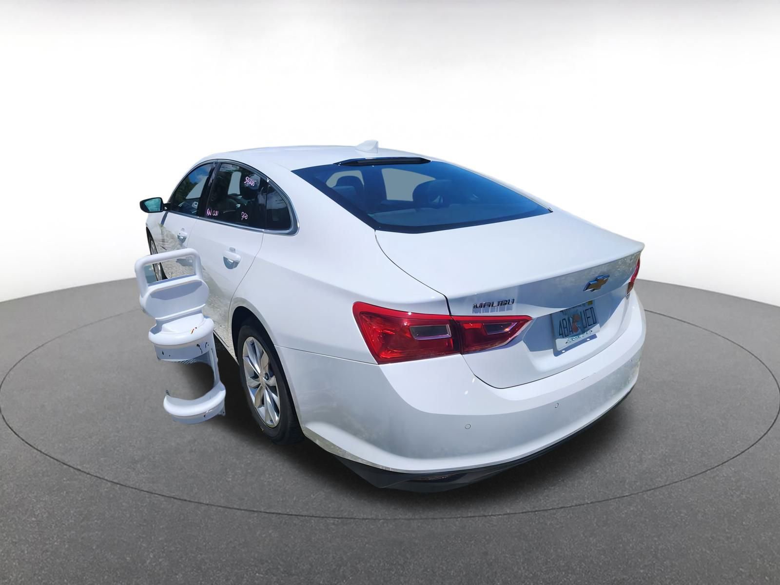 Thumbnail: 2023 Chevrolet Malibu - 6