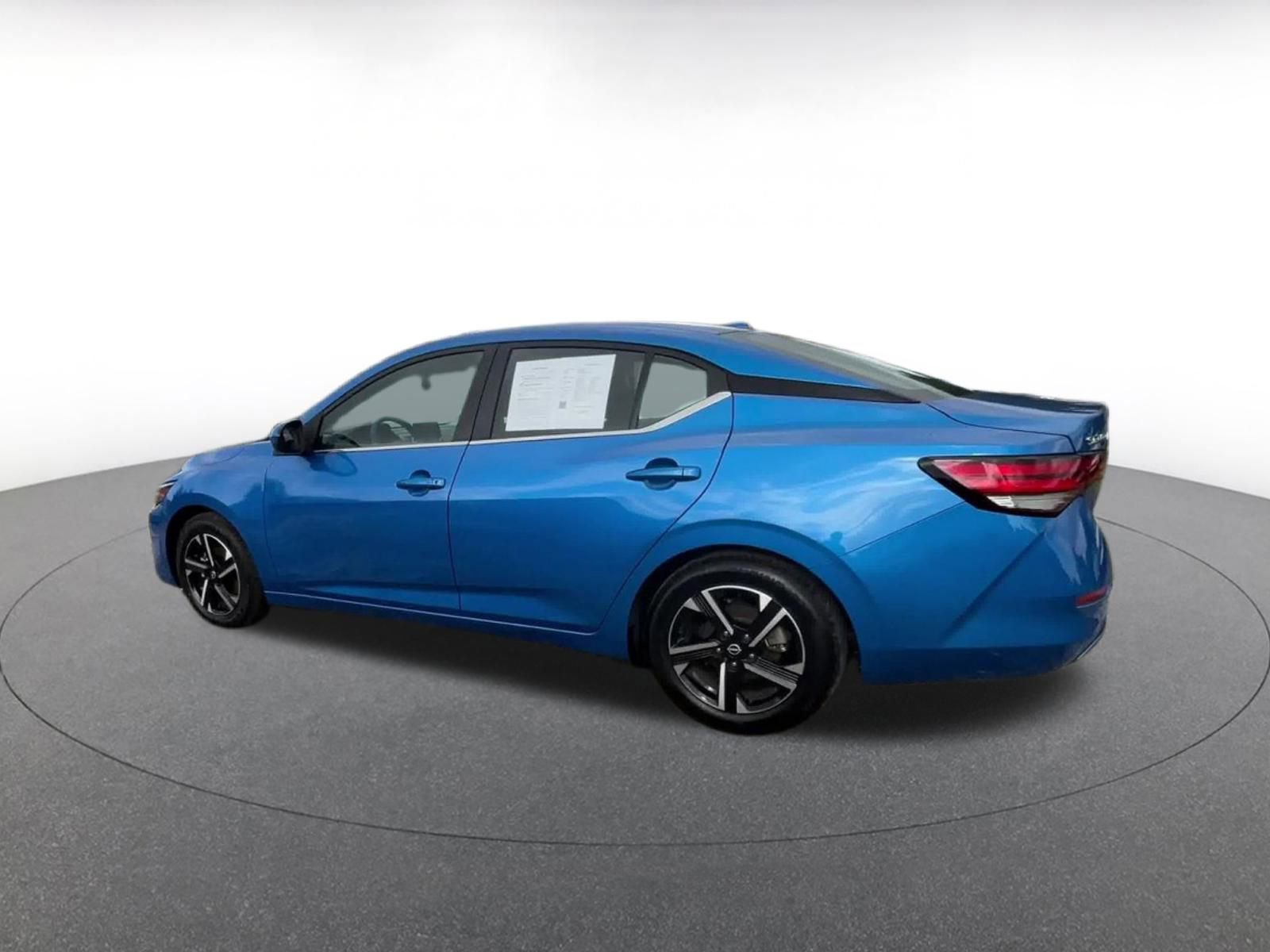 Thumbnail: 2025 Nissan Sentra - 10