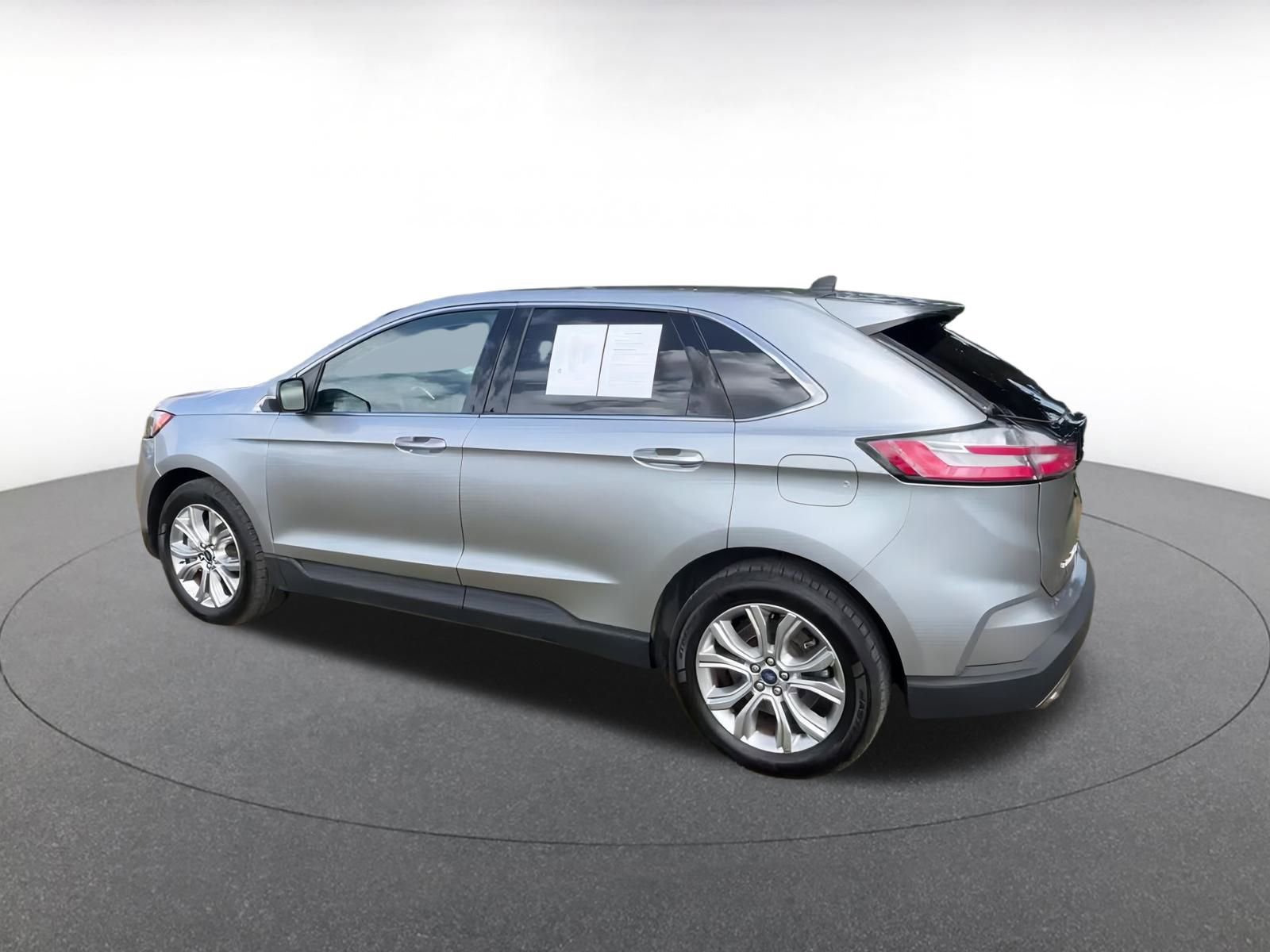 Thumbnail: 2022 Ford Edge - 10