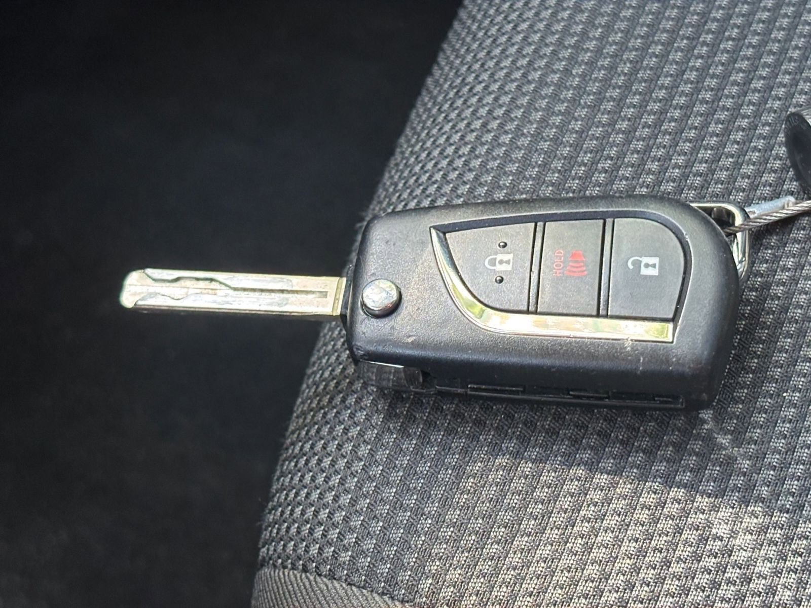 Thumbnail: 2025 Toyota RAV4 - 22