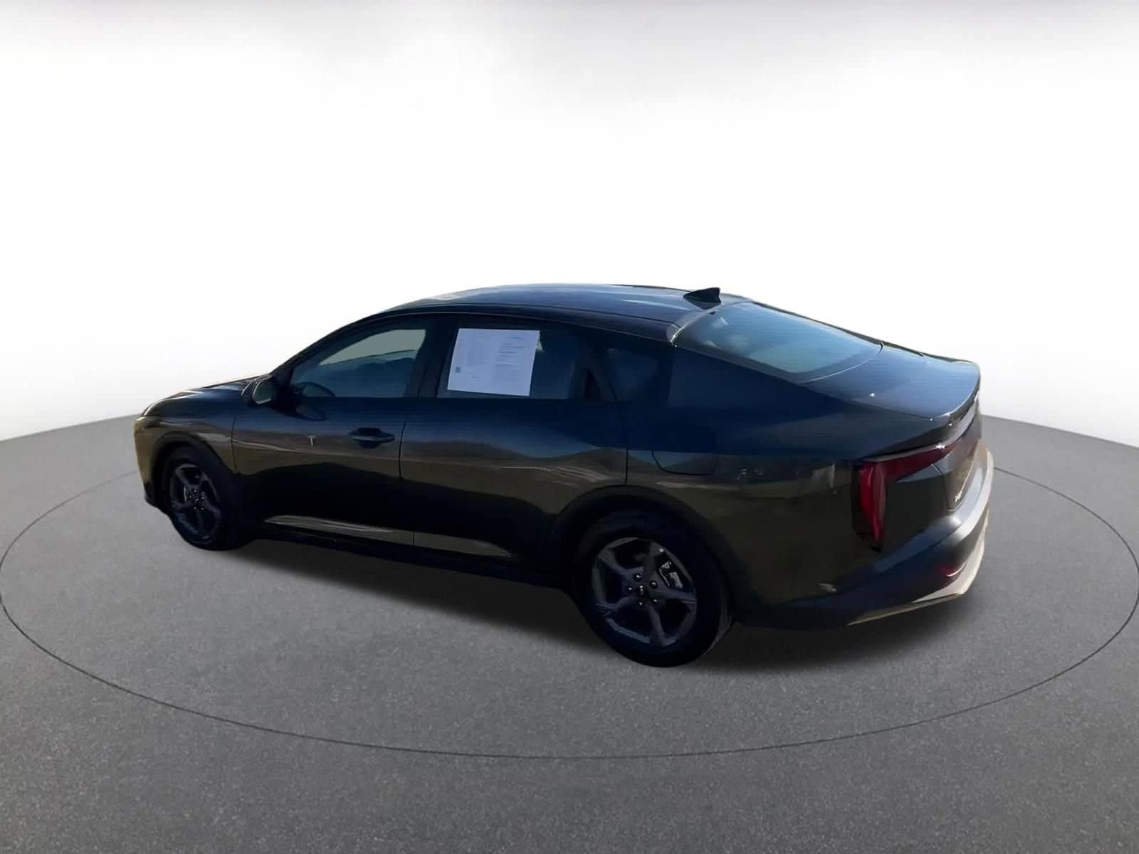 Thumbnail: 2025 Kia K4 - 10