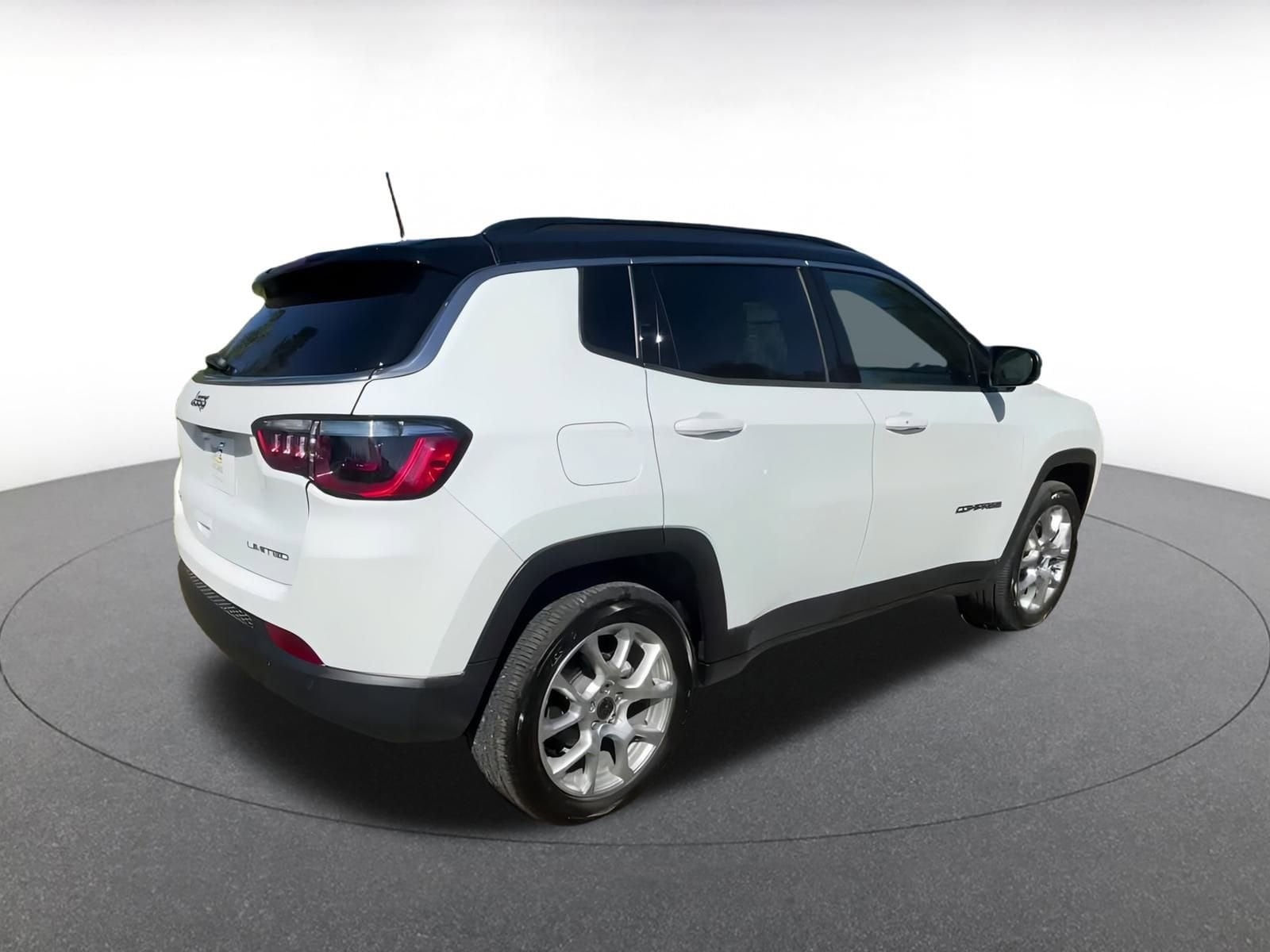 Thumbnail: 2025 Jeep Compass - 14