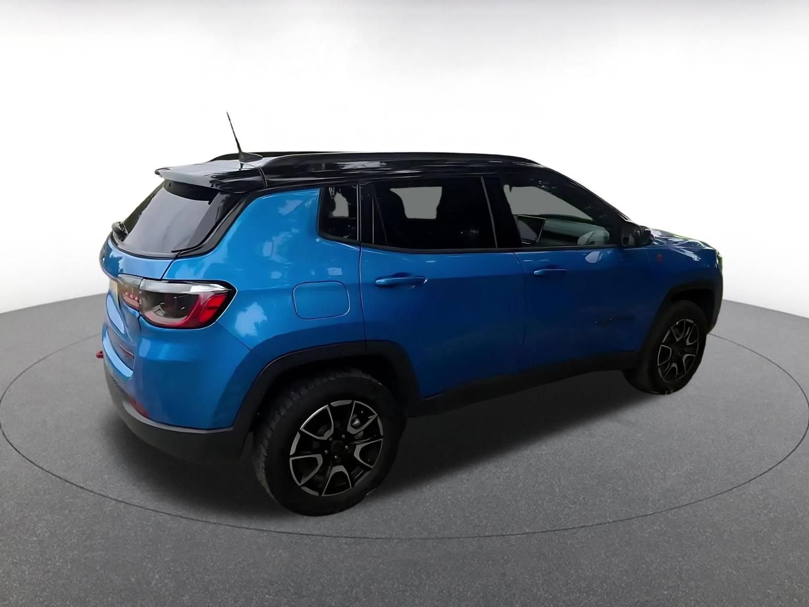 Thumbnail: 2025 Jeep Compass - 13