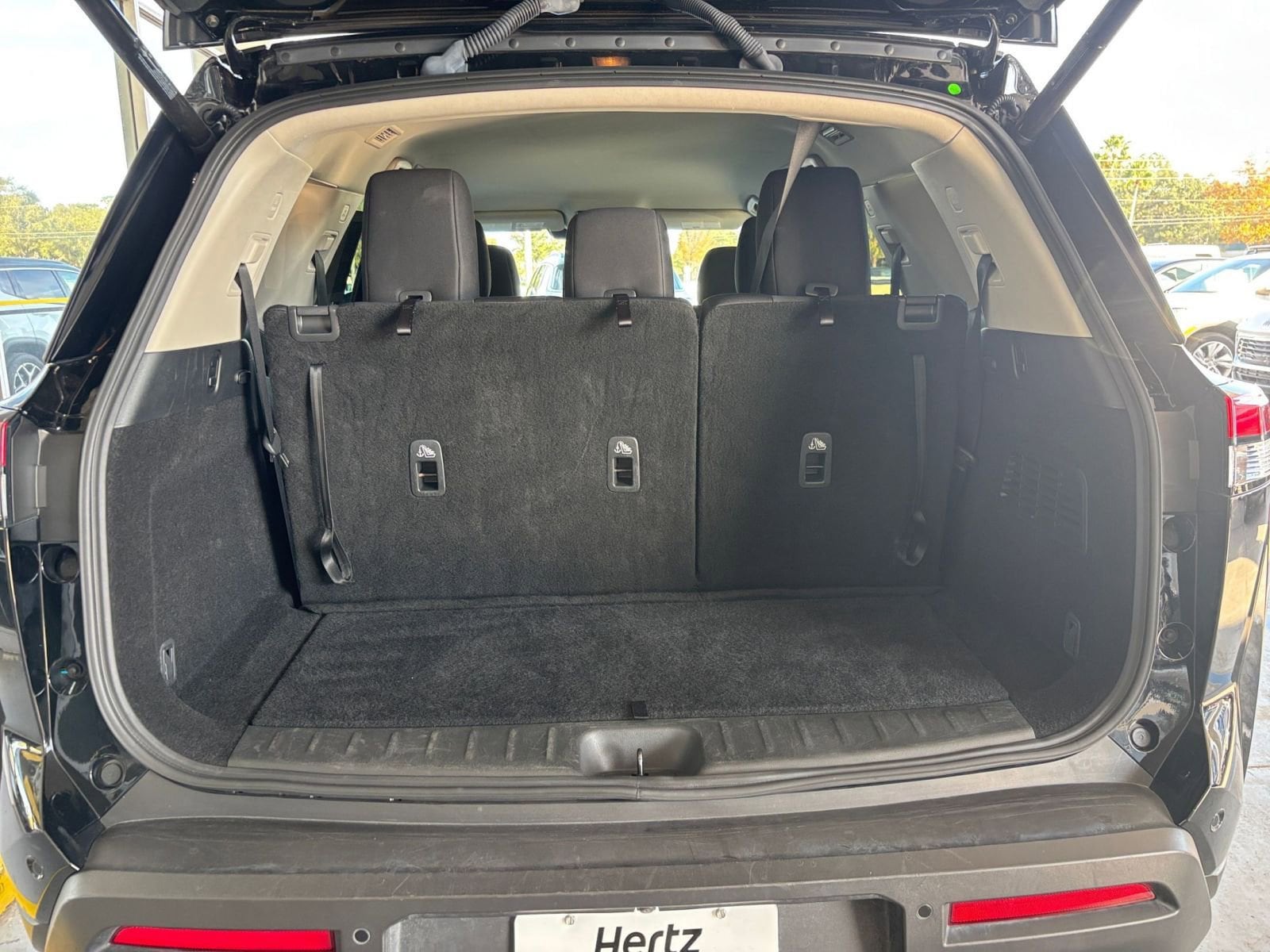 Thumbnail: 2025 Nissan Pathfinder - 32