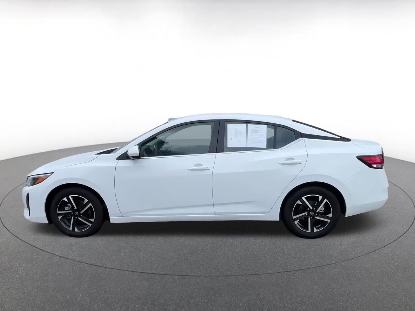 Thumbnail: 2024 Nissan Sentra - 9