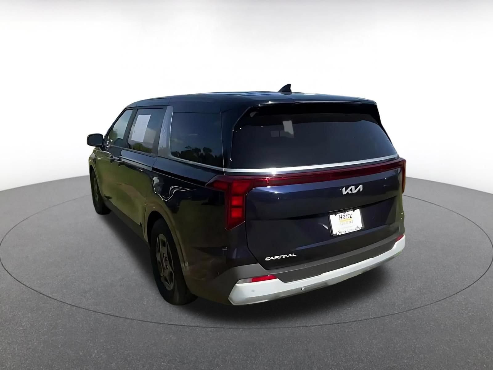 Thumbnail: 2026 Kia Carnival - 11