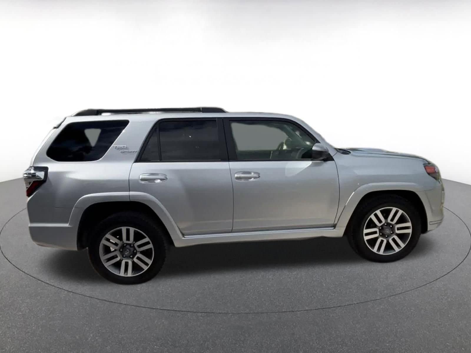 Thumbnail: 2024 Toyota 4Runner - 16