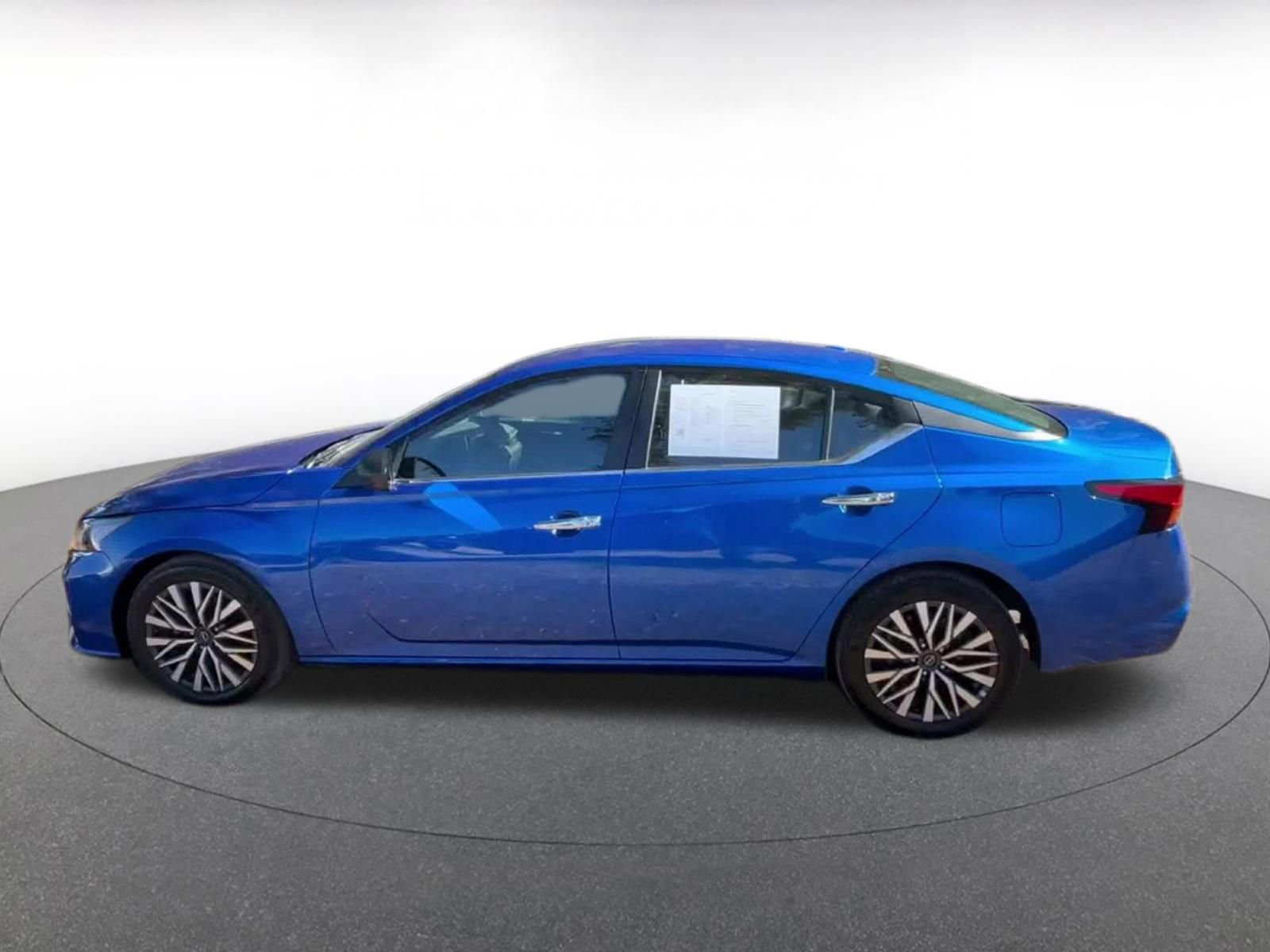 Thumbnail: 2025 Nissan Altima - 10